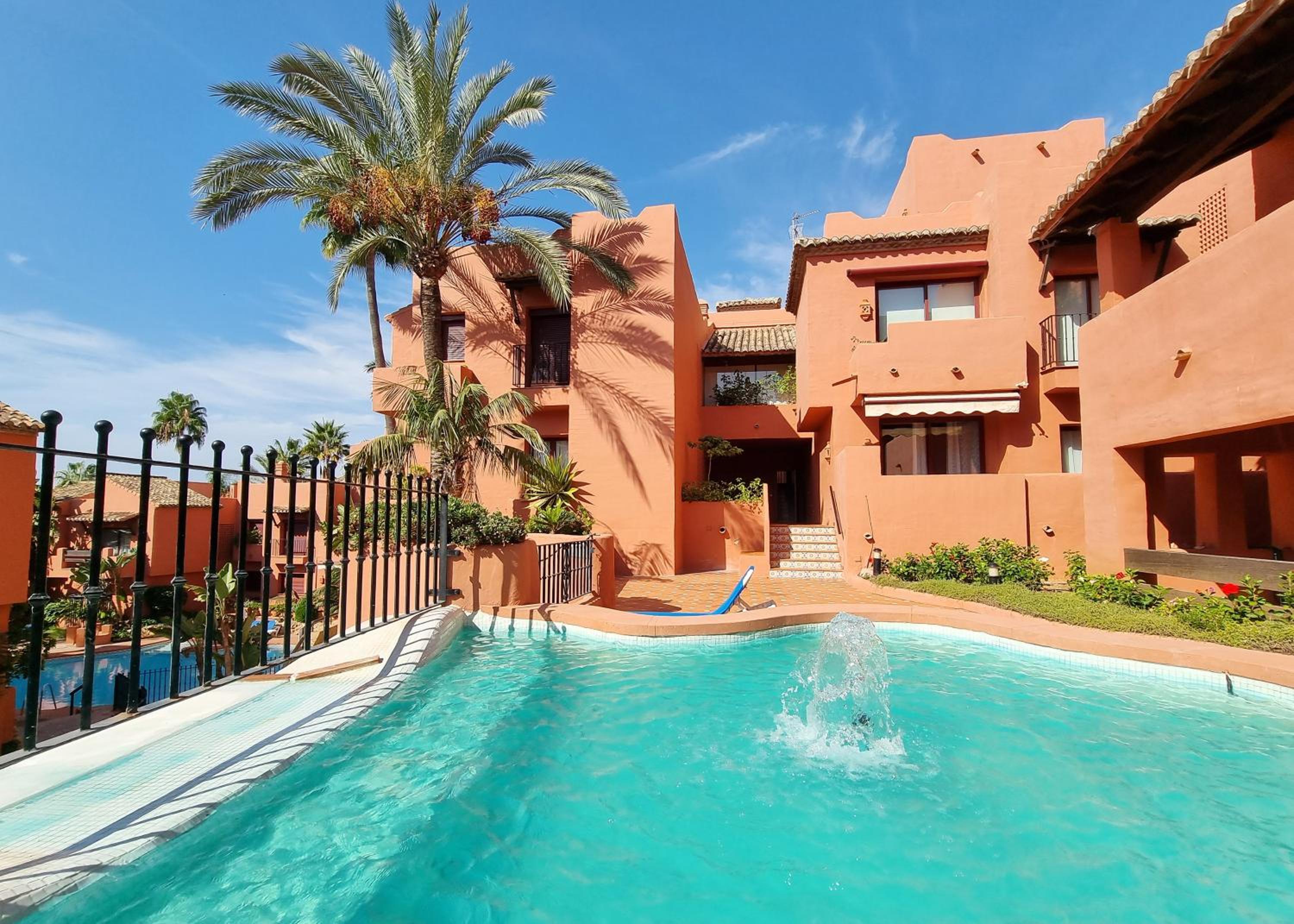 Luxury Apartment in Jardines De Don Carlos