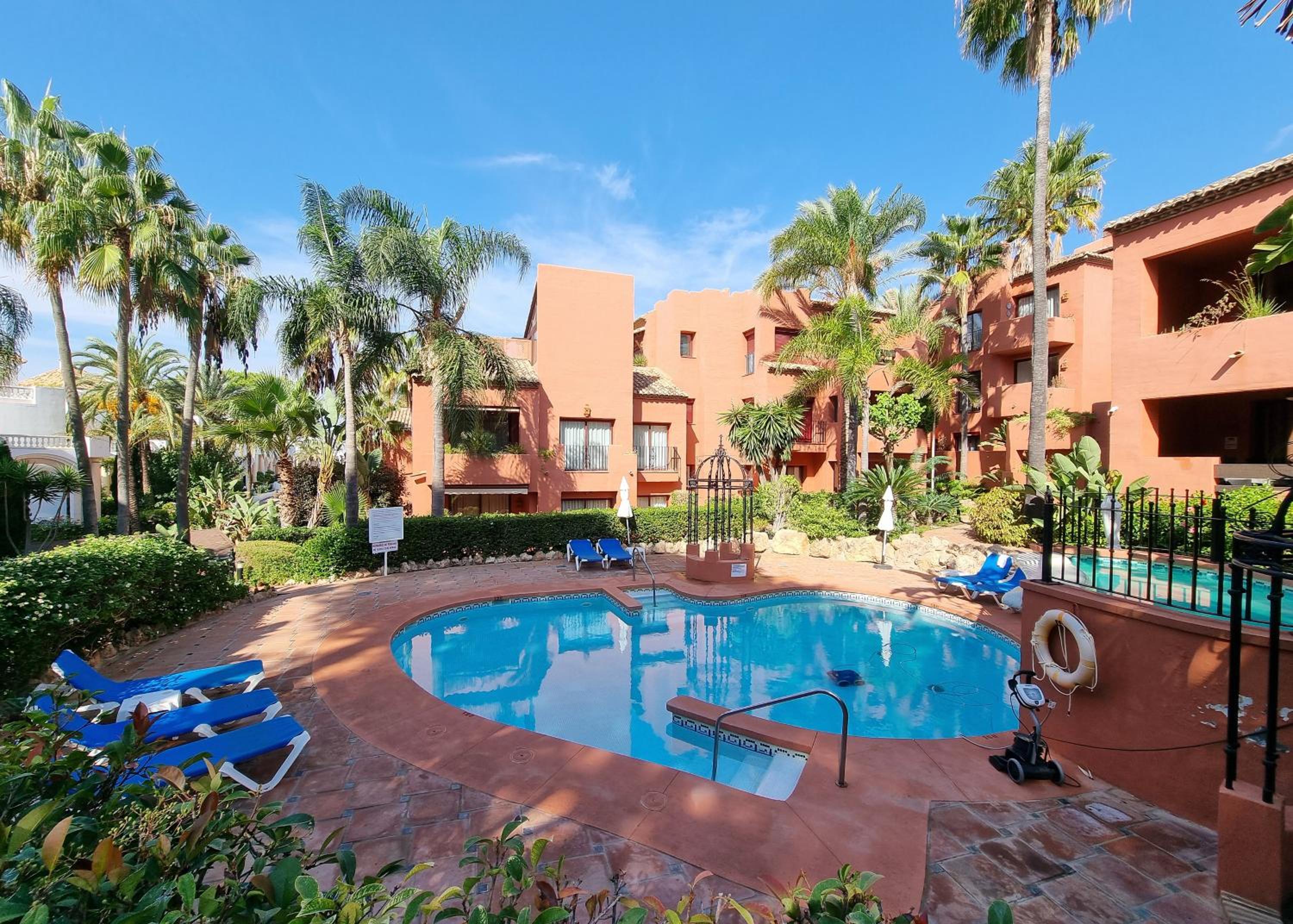 Luxury Apartment in Jardines De Don Carlos