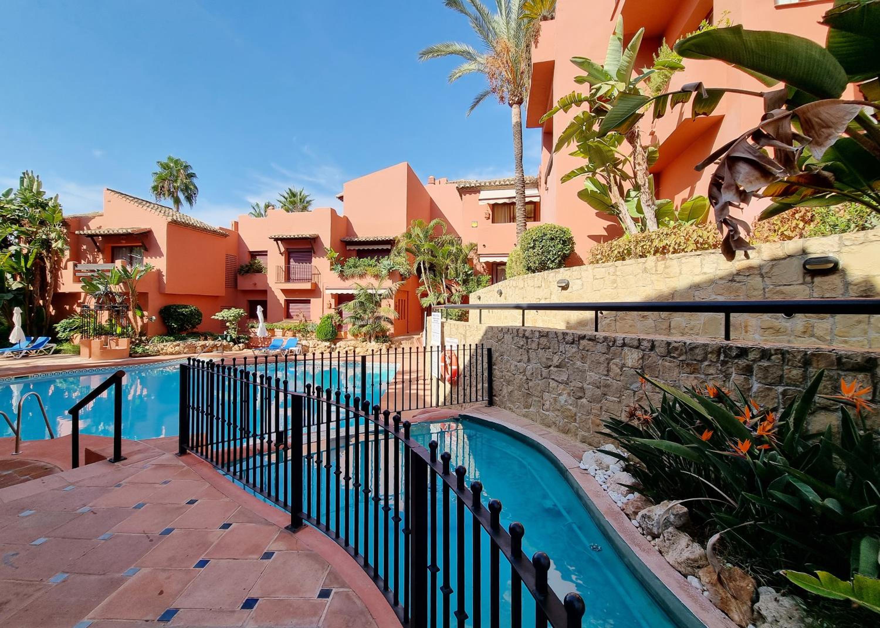 Luxury Apartment in Jardines De Don Carlos