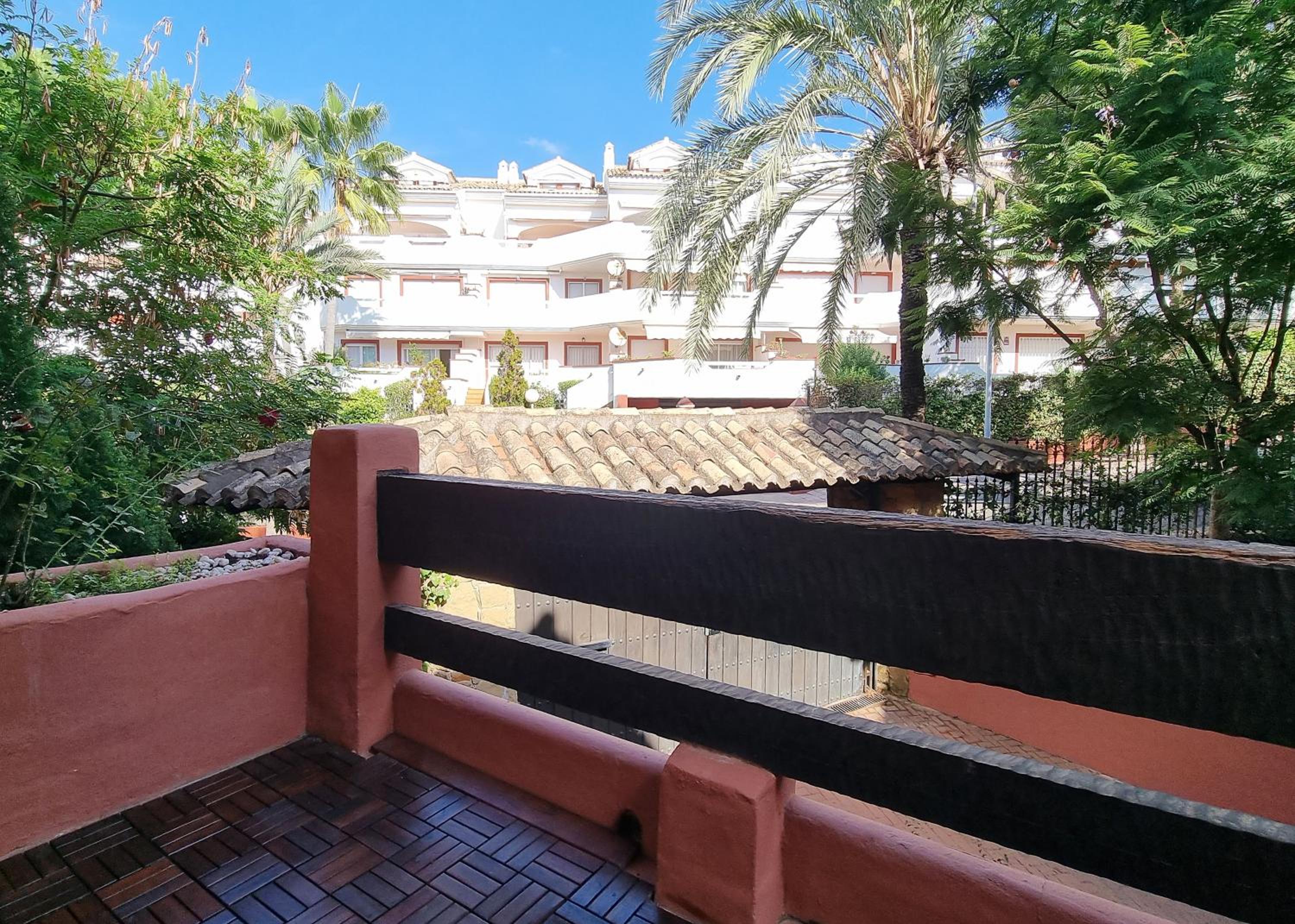 Luxury Apartment in Jardines De Don Carlos