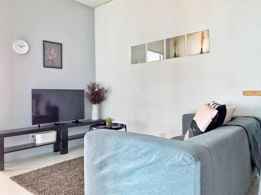 Mercu Summer Suites KLCC 2BR Pastel Rose