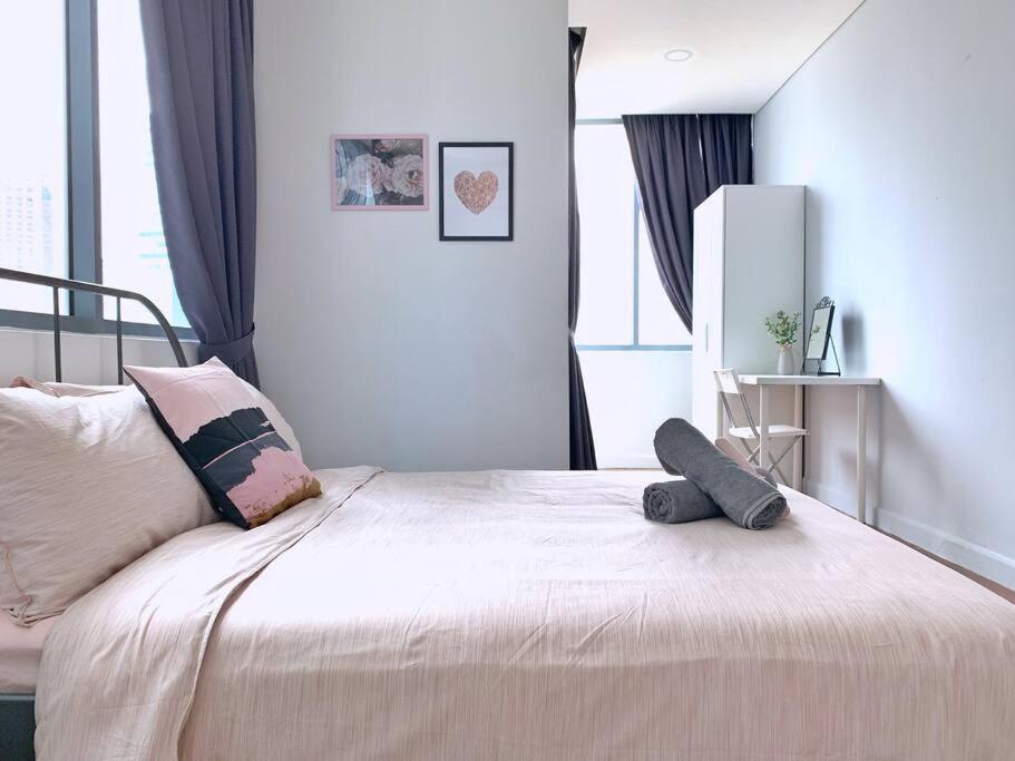 Mercu Summer Suites KLCC 2BR Pastel Rose
