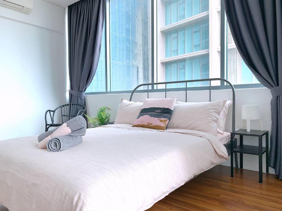 Mercu Summer Suites KLCC 2BR Pastel Rose