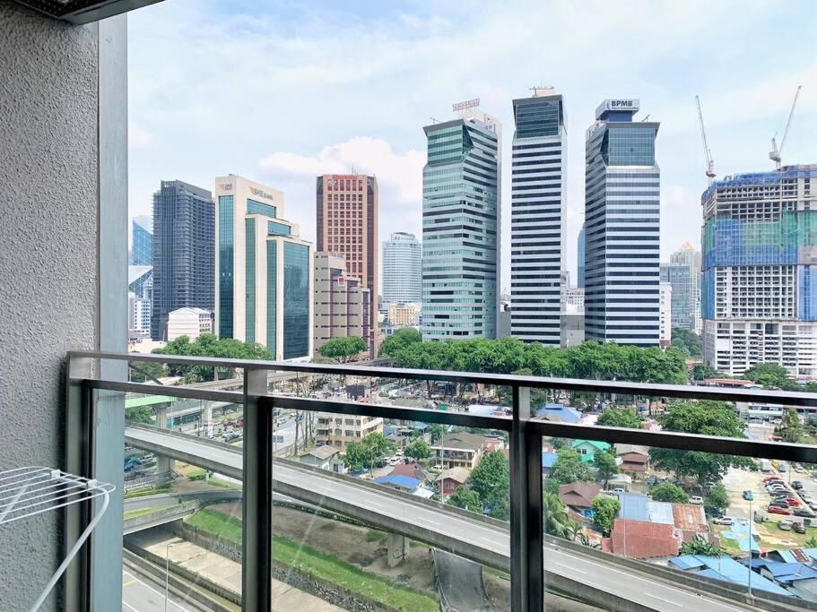 Mercu Summer Suites KLCC 2BR Pastel Rose