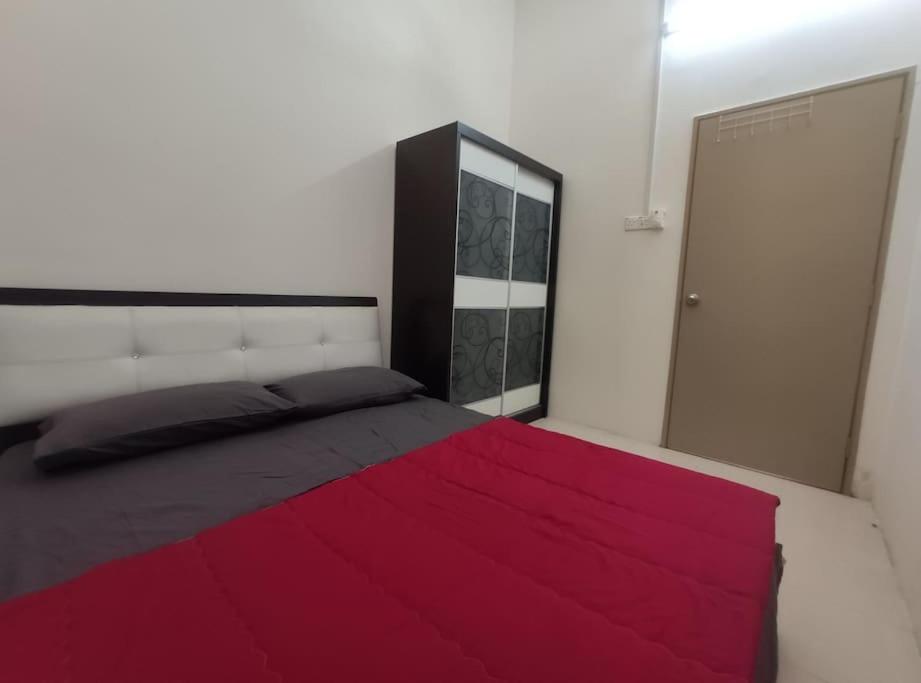 Nourina Homestay Gambang photo 4