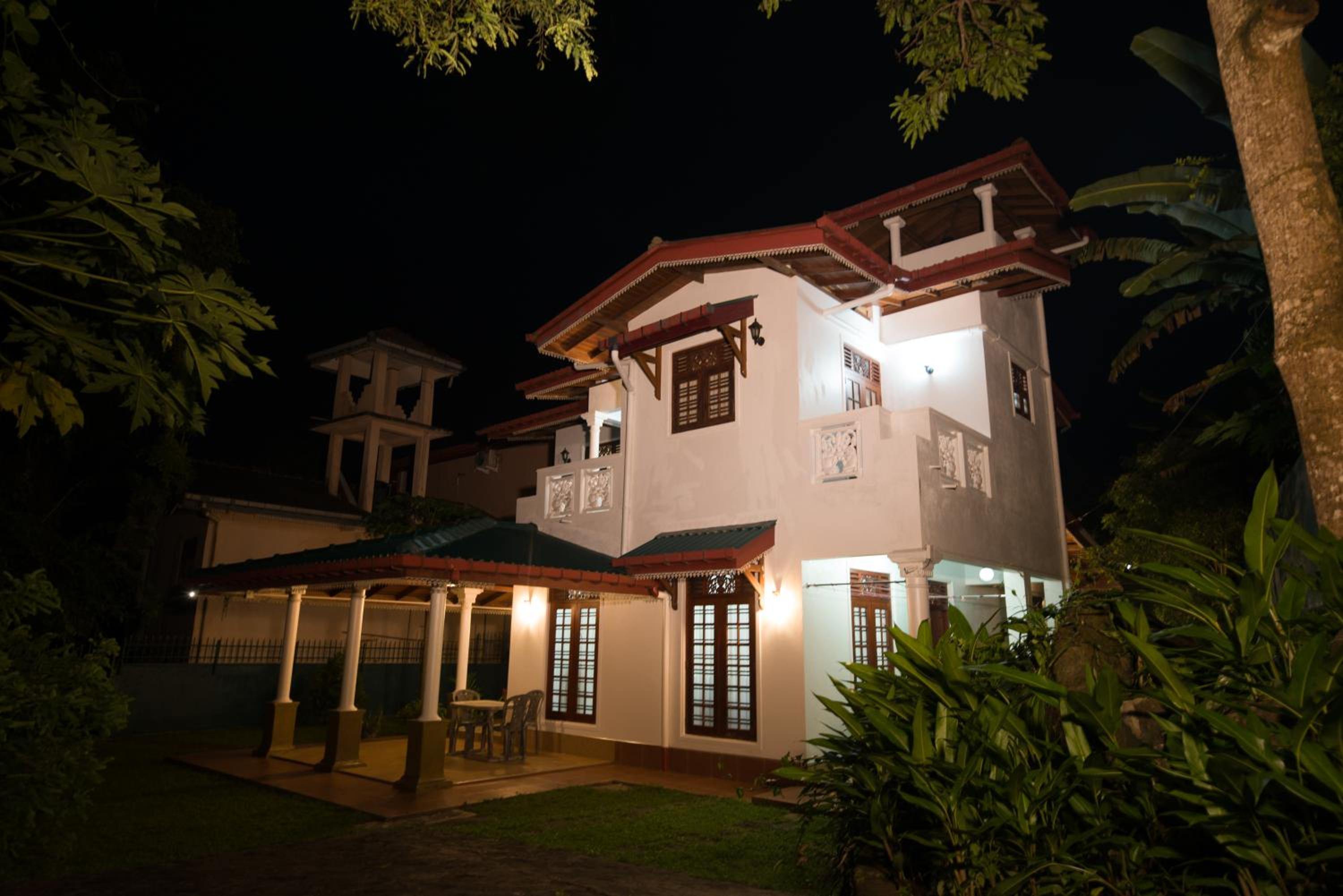 Villa LaLuna view 3