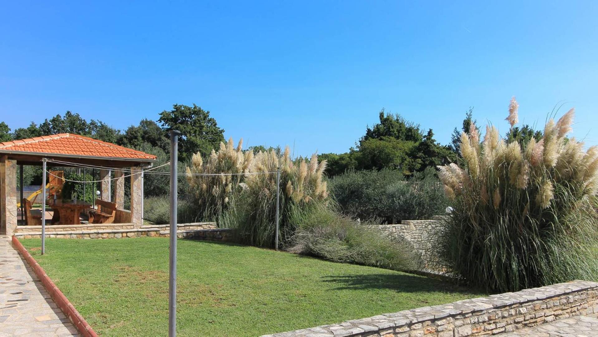 Large Villa Ska with amazing private pool near the beach and town by WiiBuk view 4