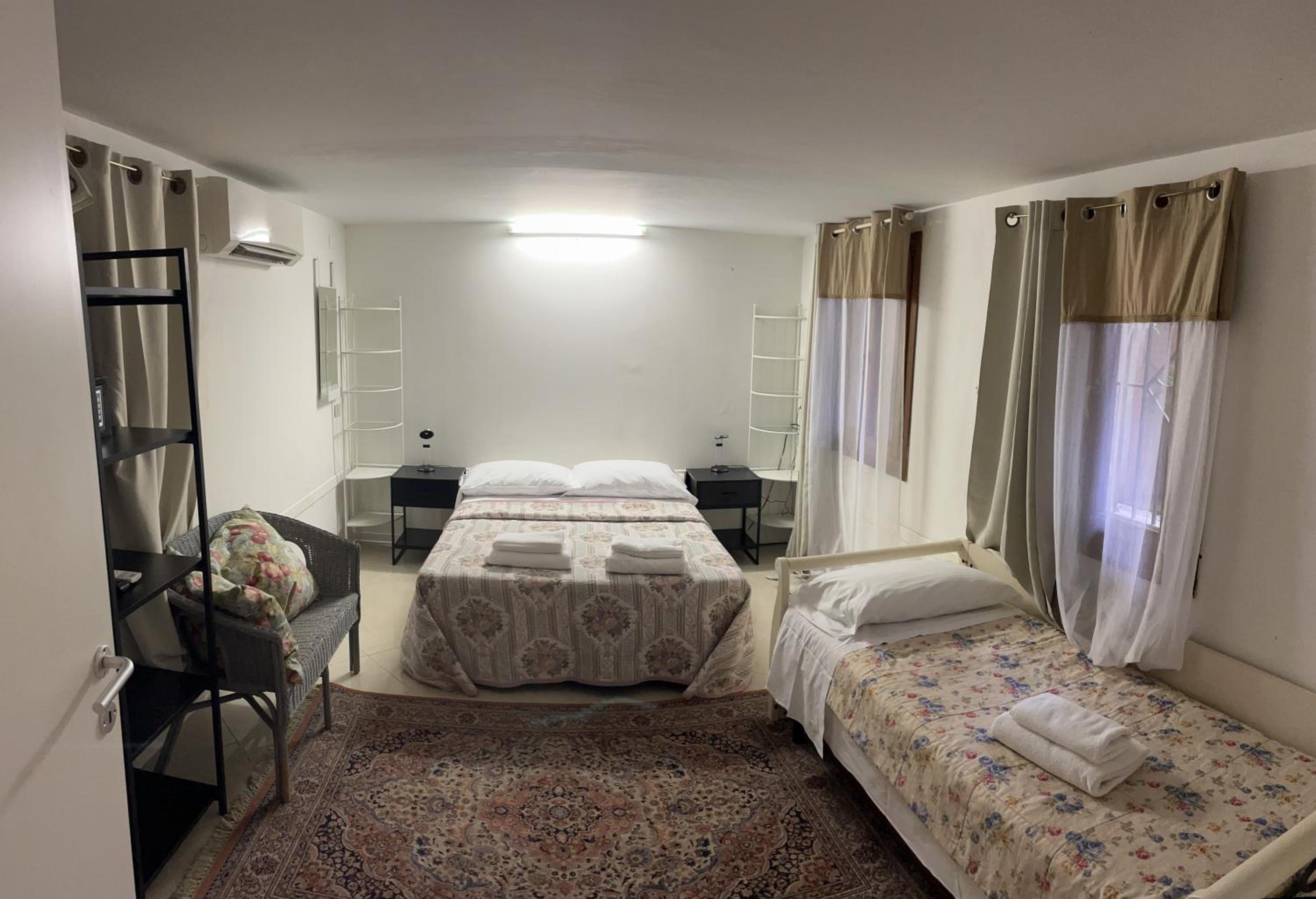 Santo Stefano Apartment