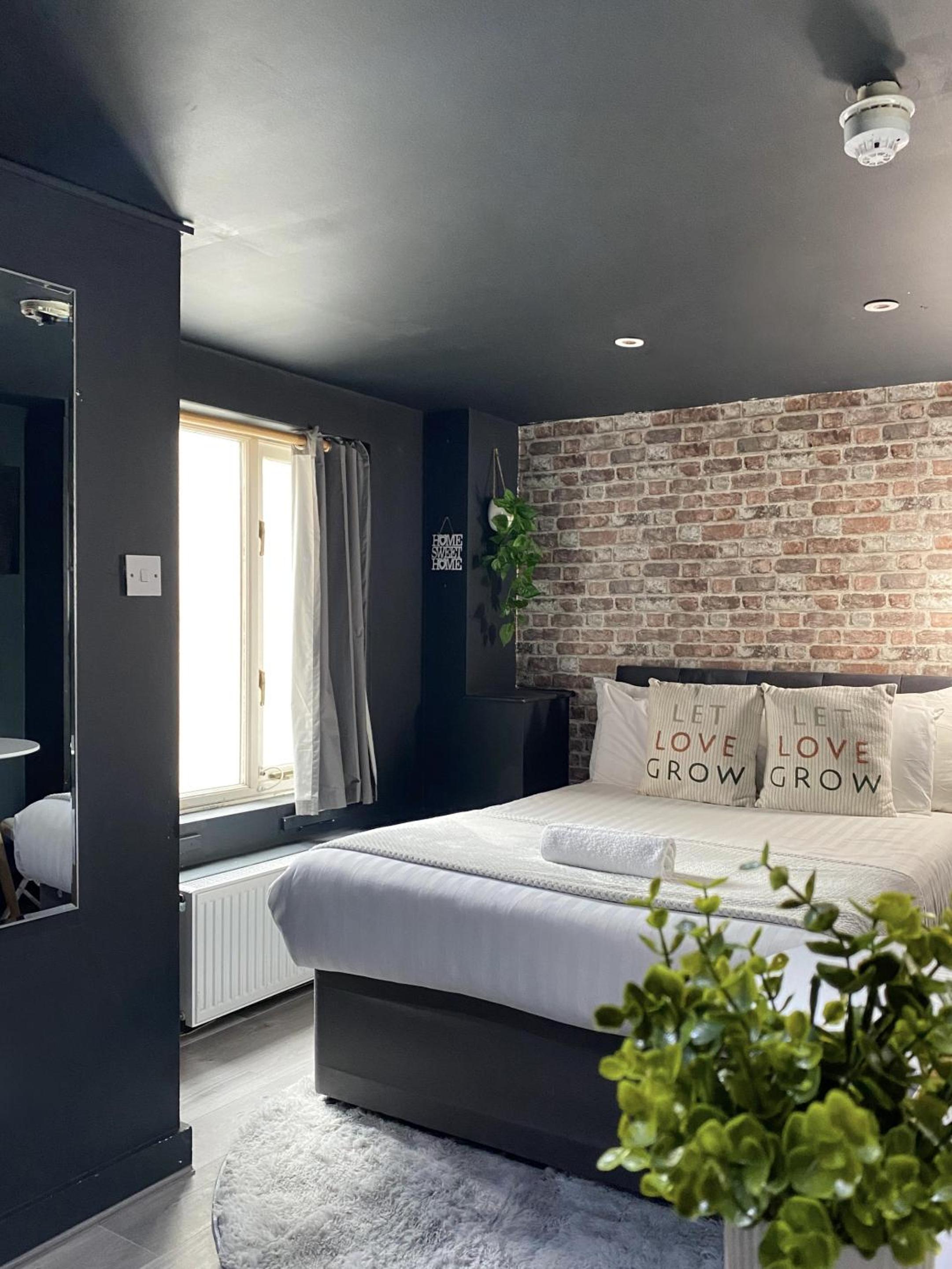 Modern Studios Close To Hyde Park