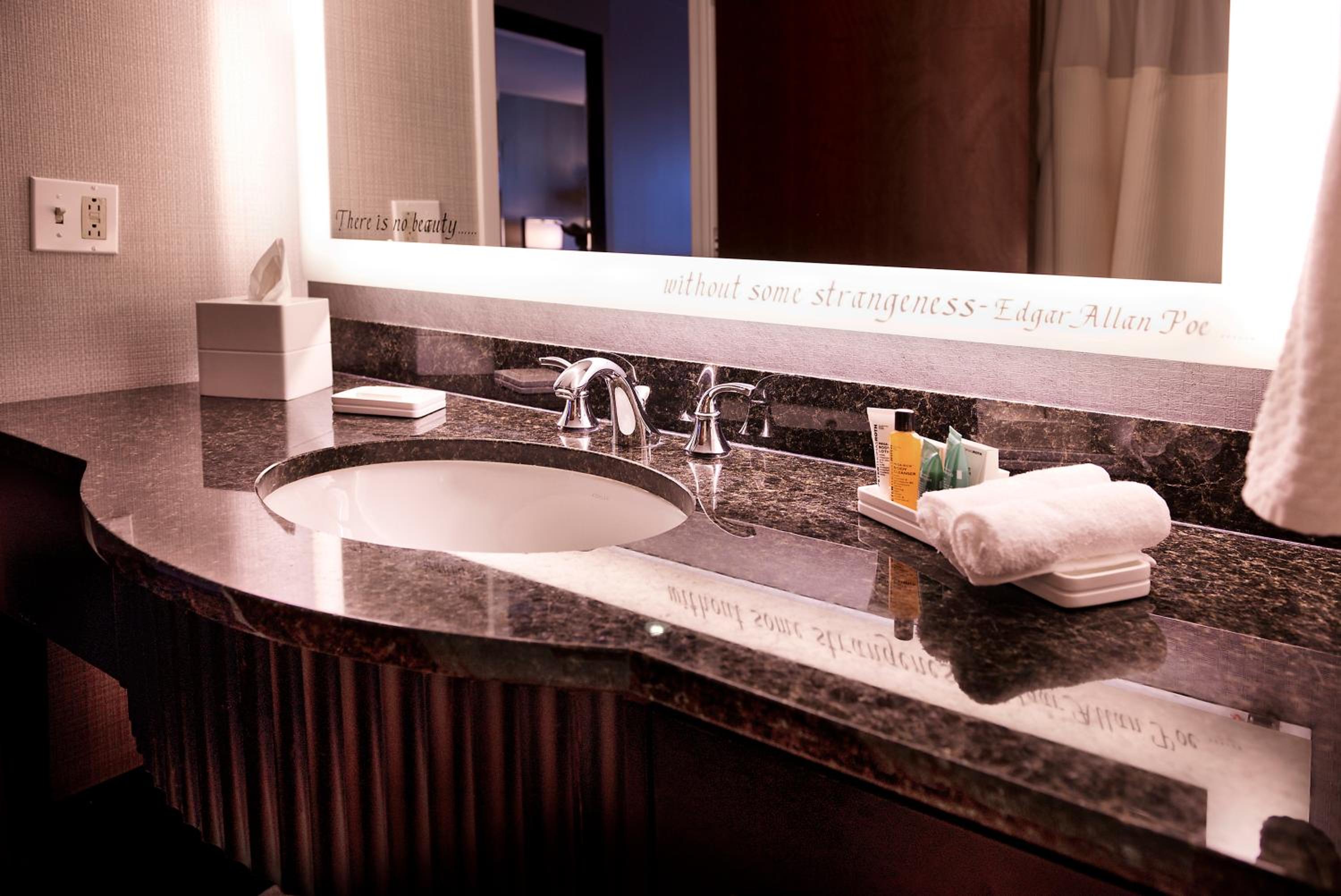 Hilton Baltimore Inner Harbor - Property Image 78
