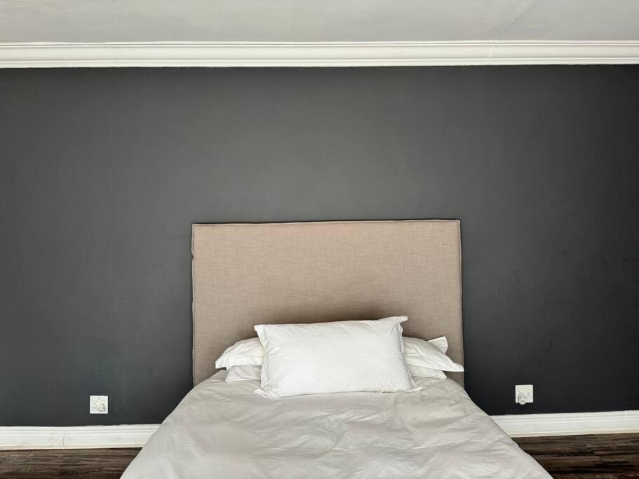 Johannesburg Vacations - Beautiful Sandton Family Home - Property Image 4