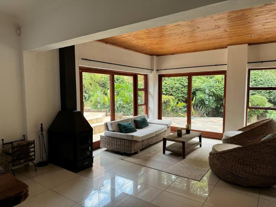 Johannesburg Vacations - Beautiful Sandton Family Home - Property Image 18