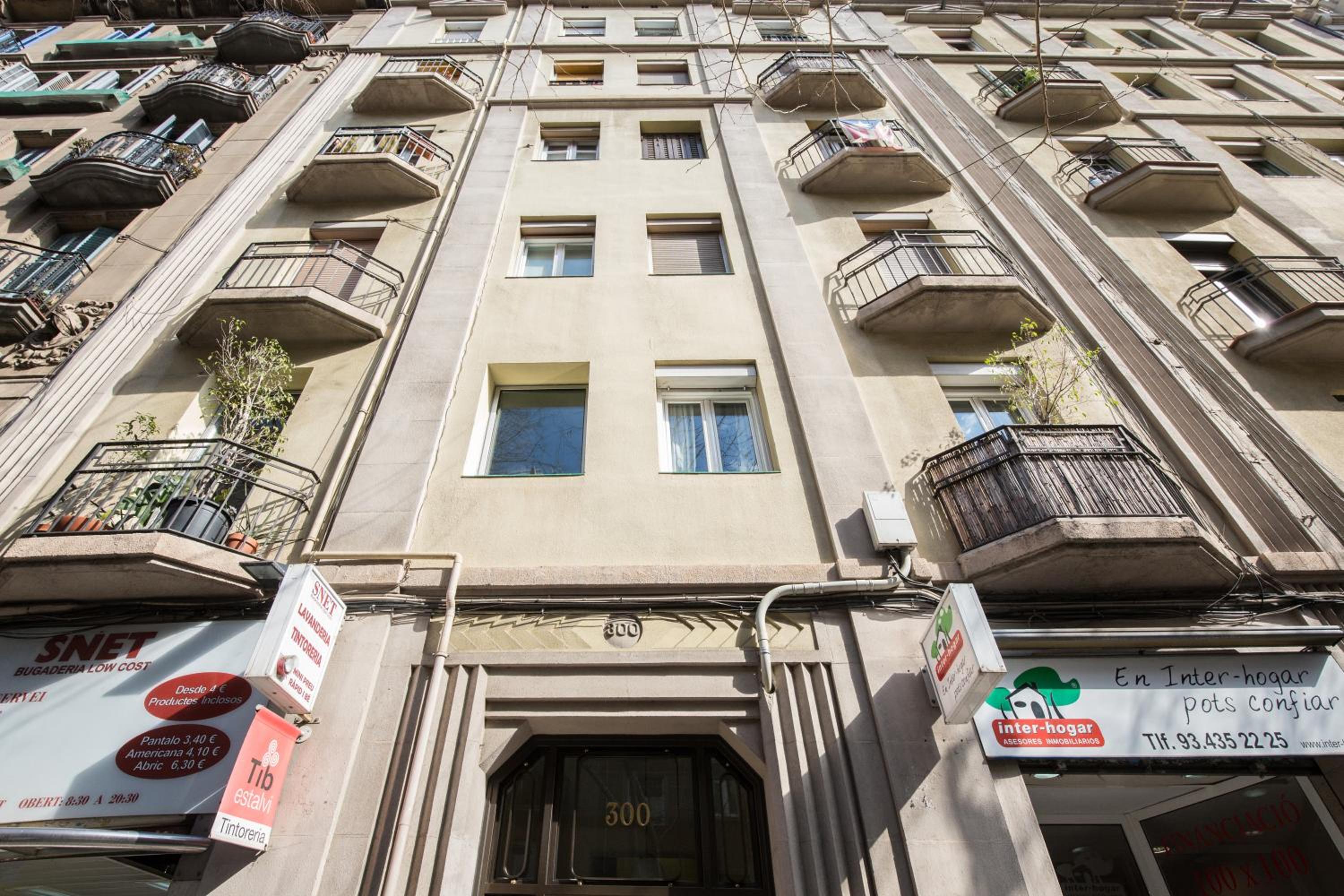 Housalia Lepant 3 bedroom apartment 300 meters de Sagrada Familia