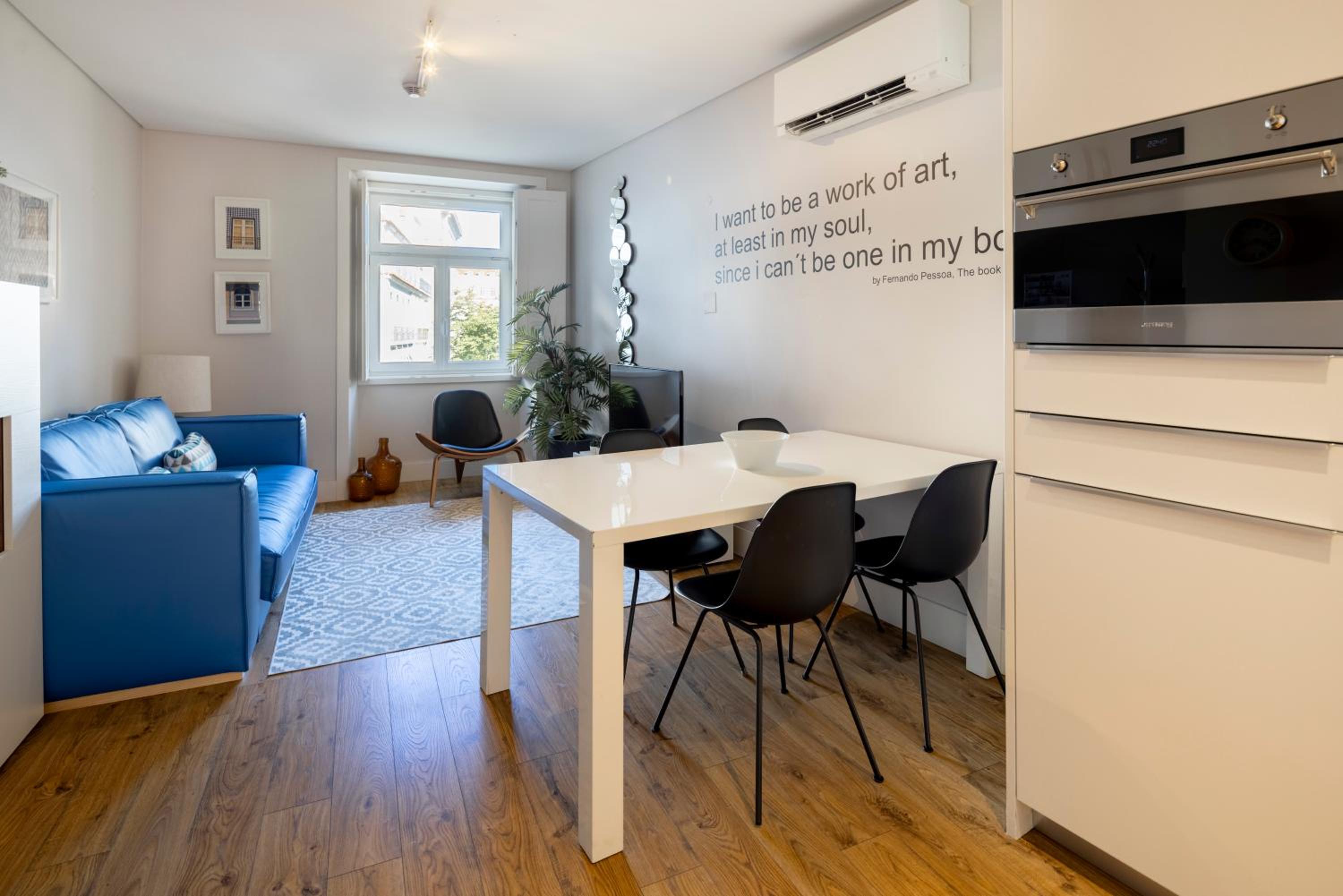 Chiado Square Apartments | Lisbon Best Apartments