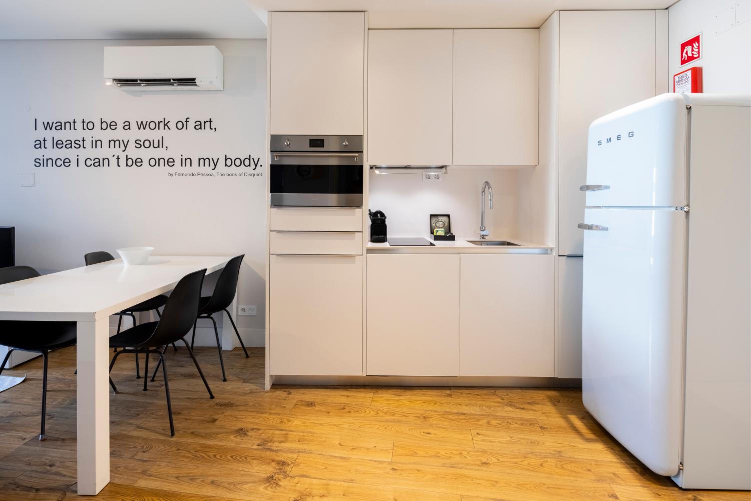 Chiado Square Apartments | Lisbon Best Apartments