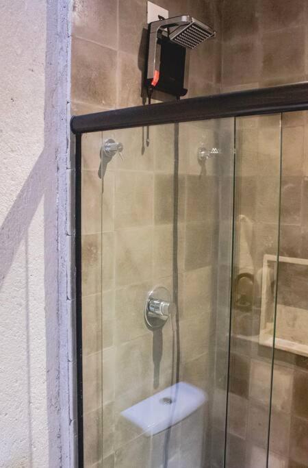 Casa Zero Meia Pysá, Milagres