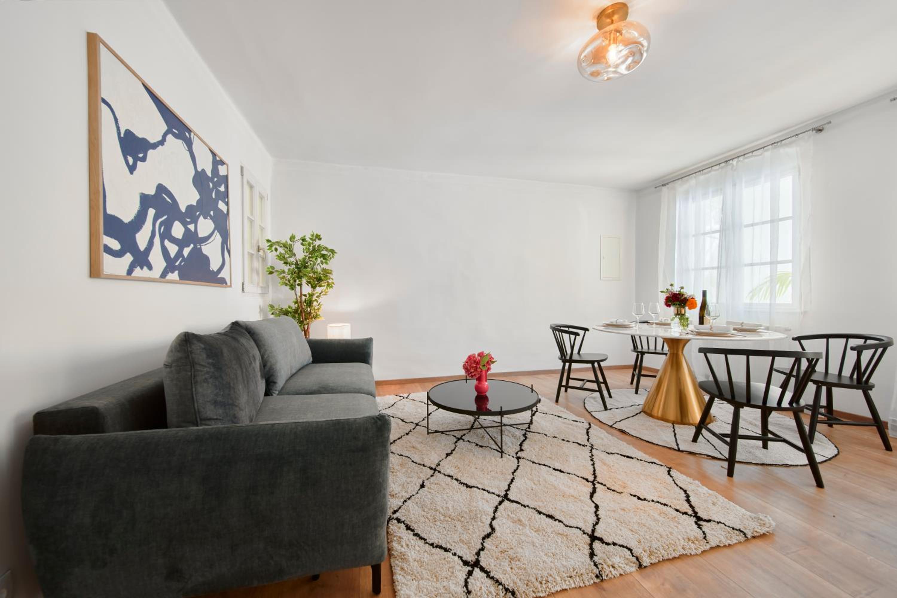Smile Apartments