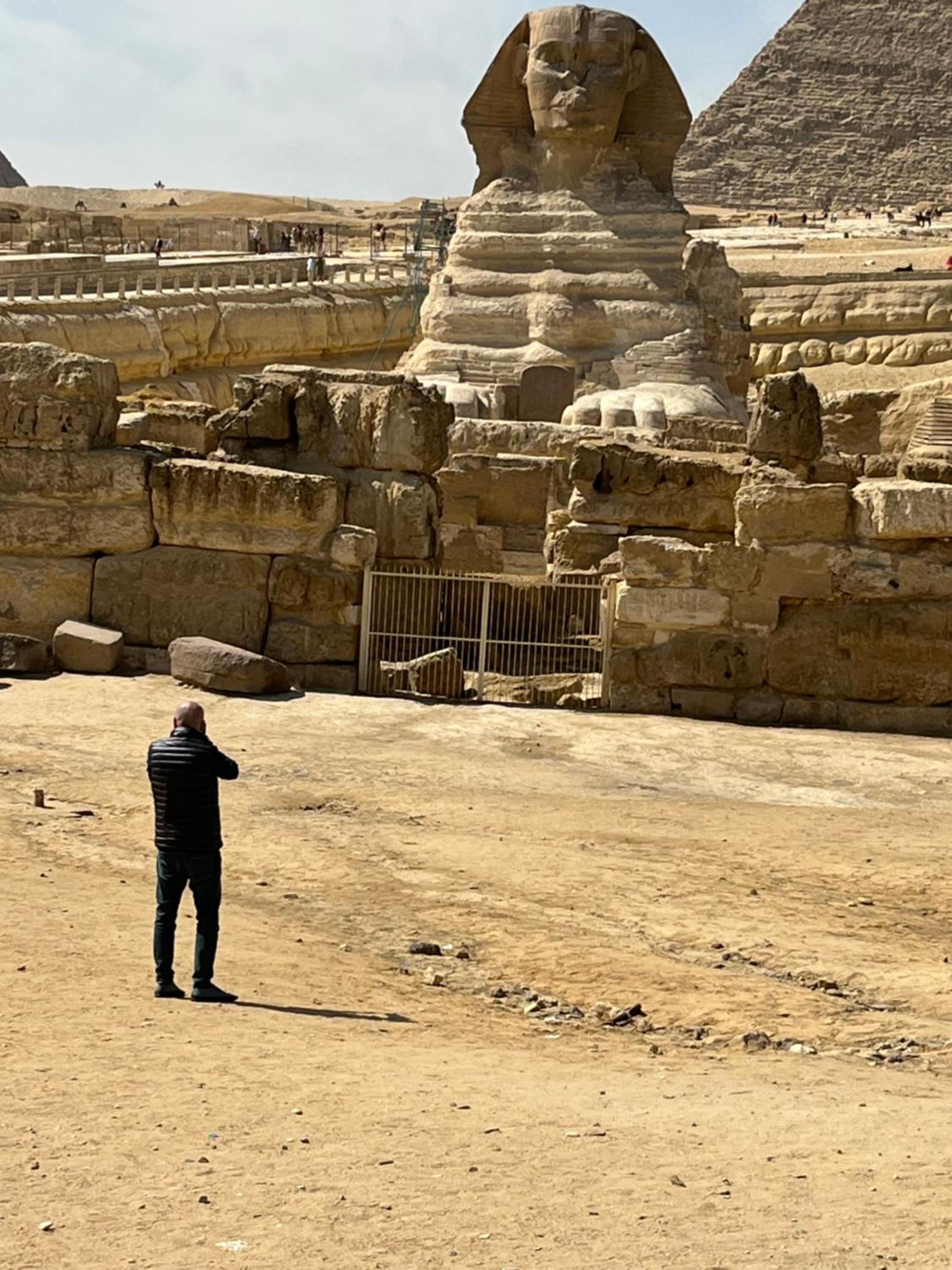 Badr pyramids inn
