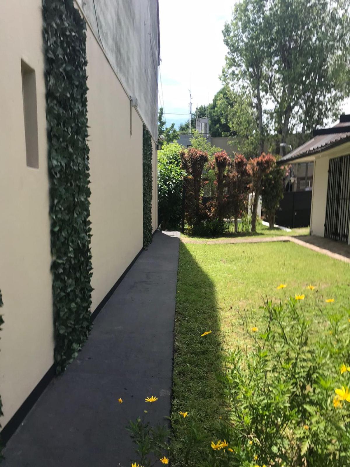 Casa Tipo Loft- Tigre Centro Con Jardin, Parrilla - 4 Personas