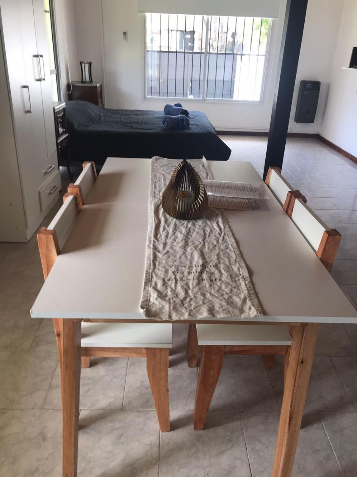 Casa Tipo Loft- Tigre Centro Con Jardin, Parrilla - 4 Personas