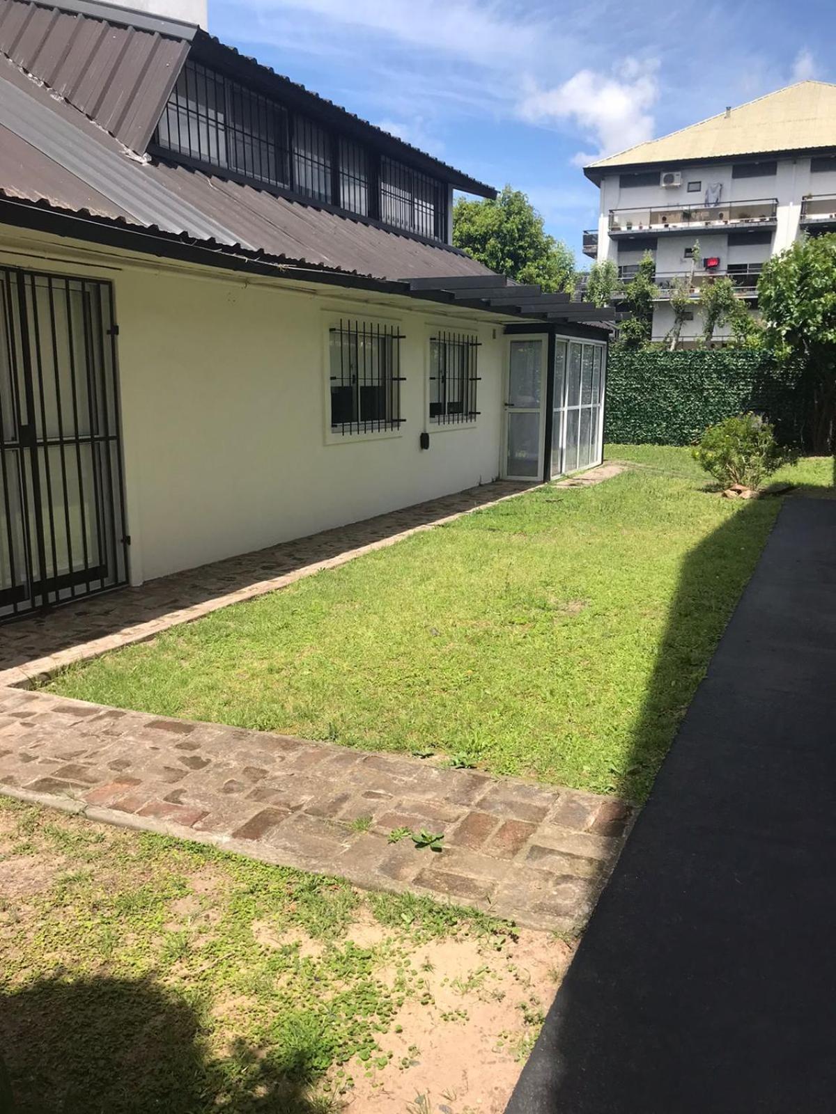 Casa Tipo Loft- Tigre Centro Con Jardin, Parrilla - 4 Personas