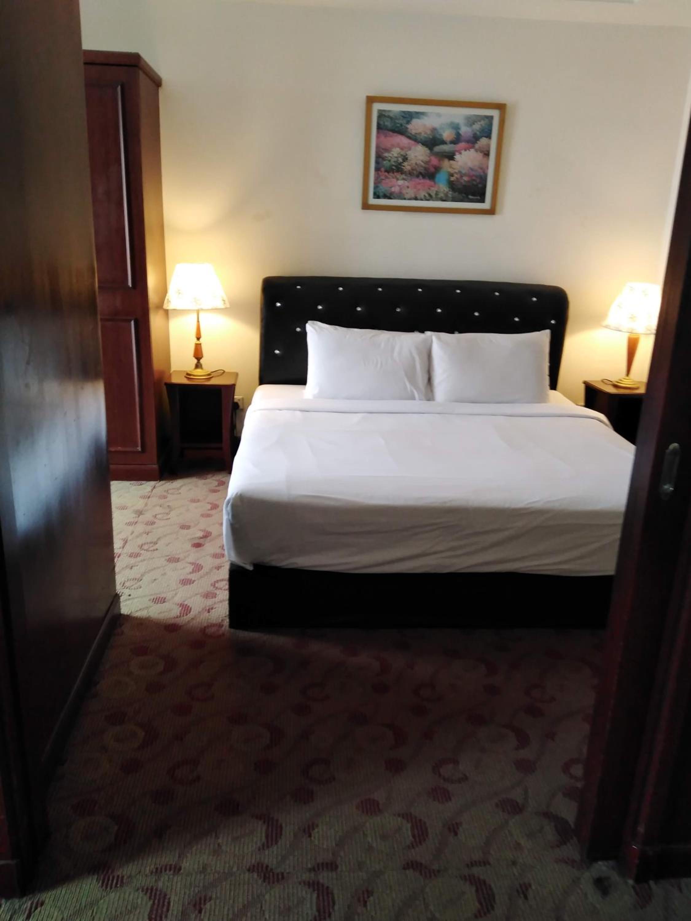 Crown Apartment at Times Square