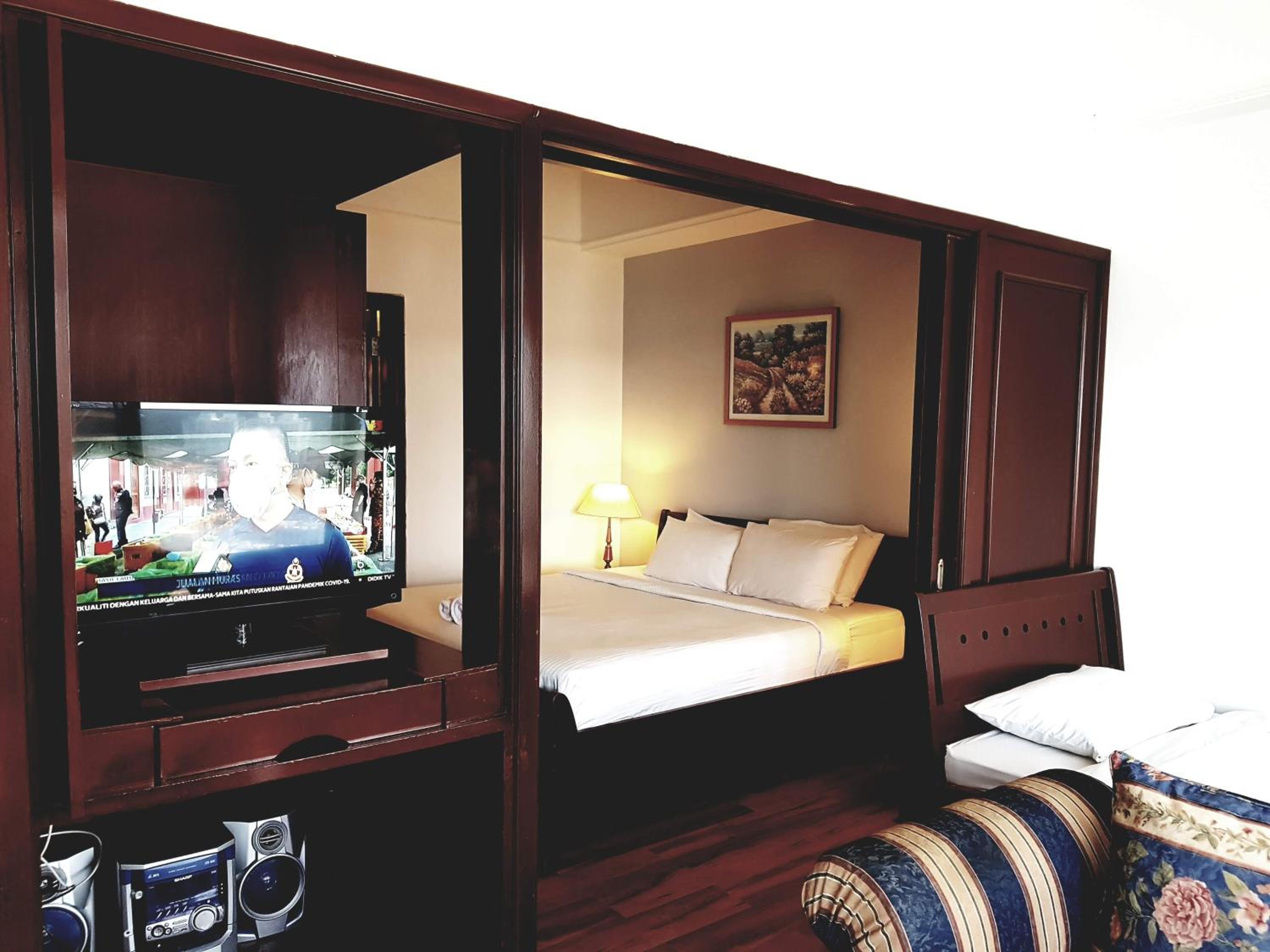 Crown Apartment at Times Square