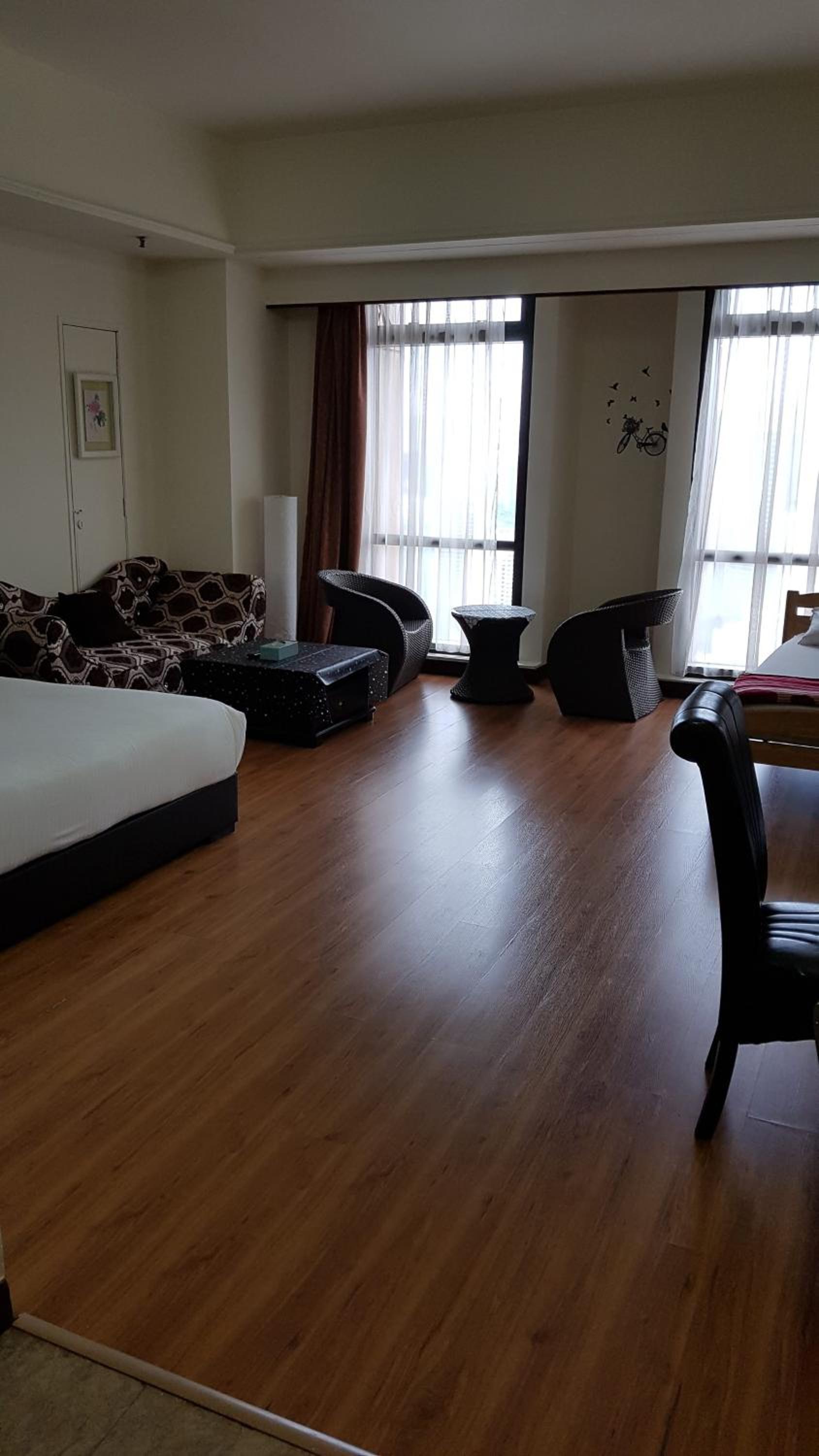 Crown Apartment at Times Square