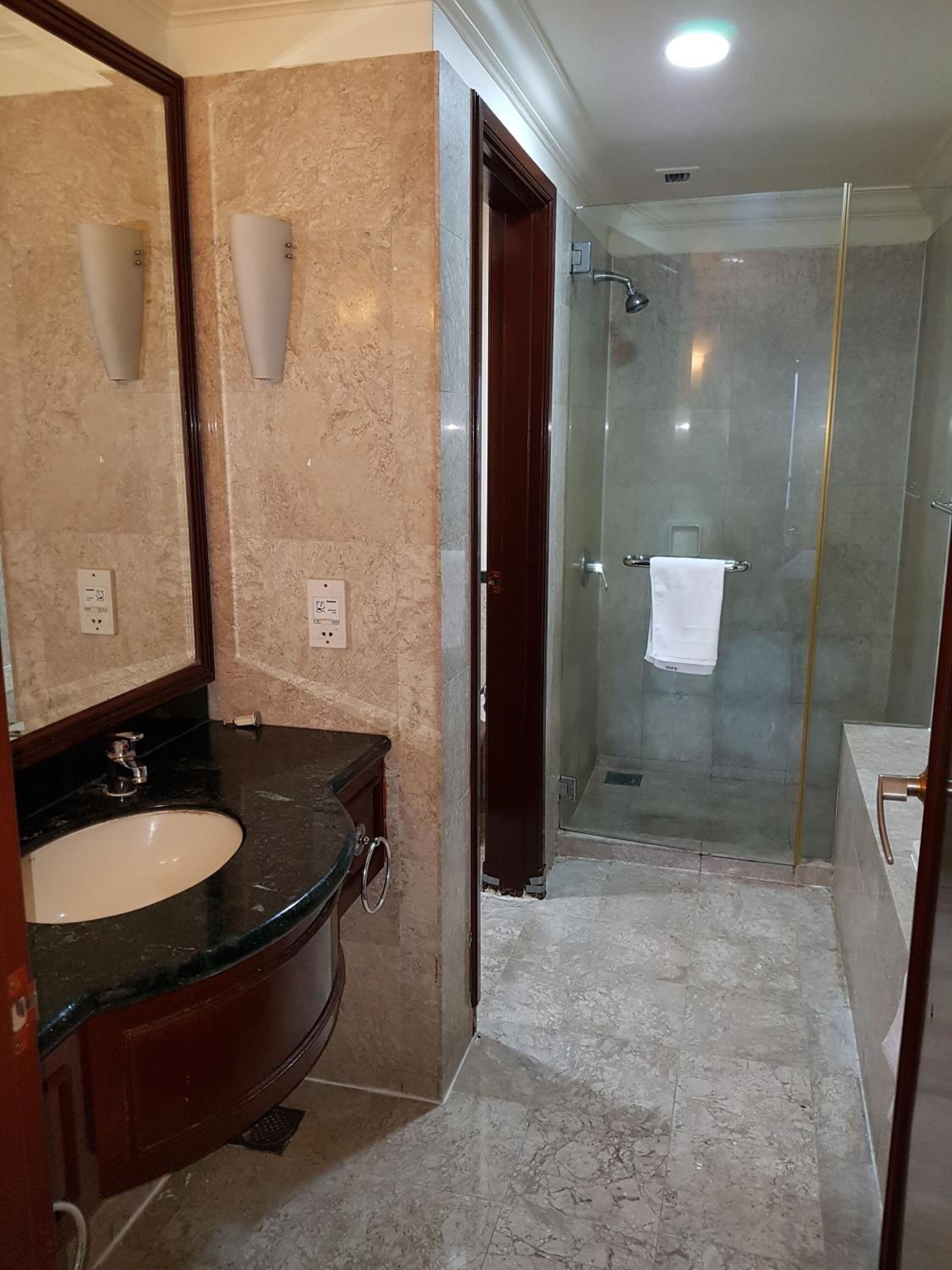 Crown Apartment at Times Square