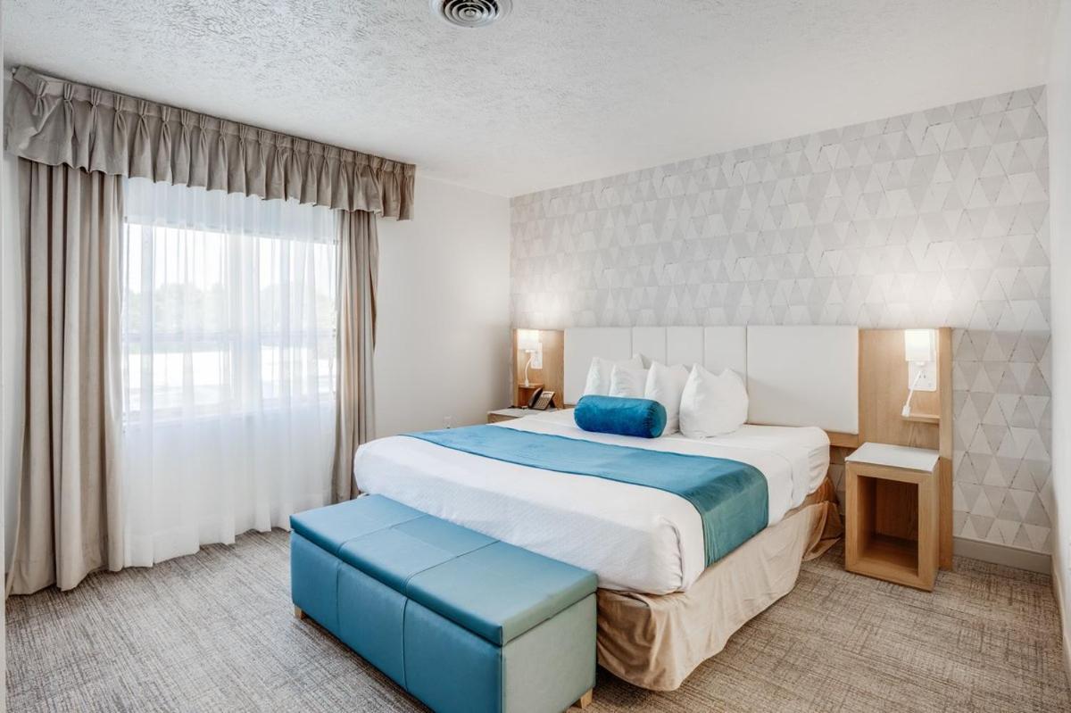 Split Rock Resort