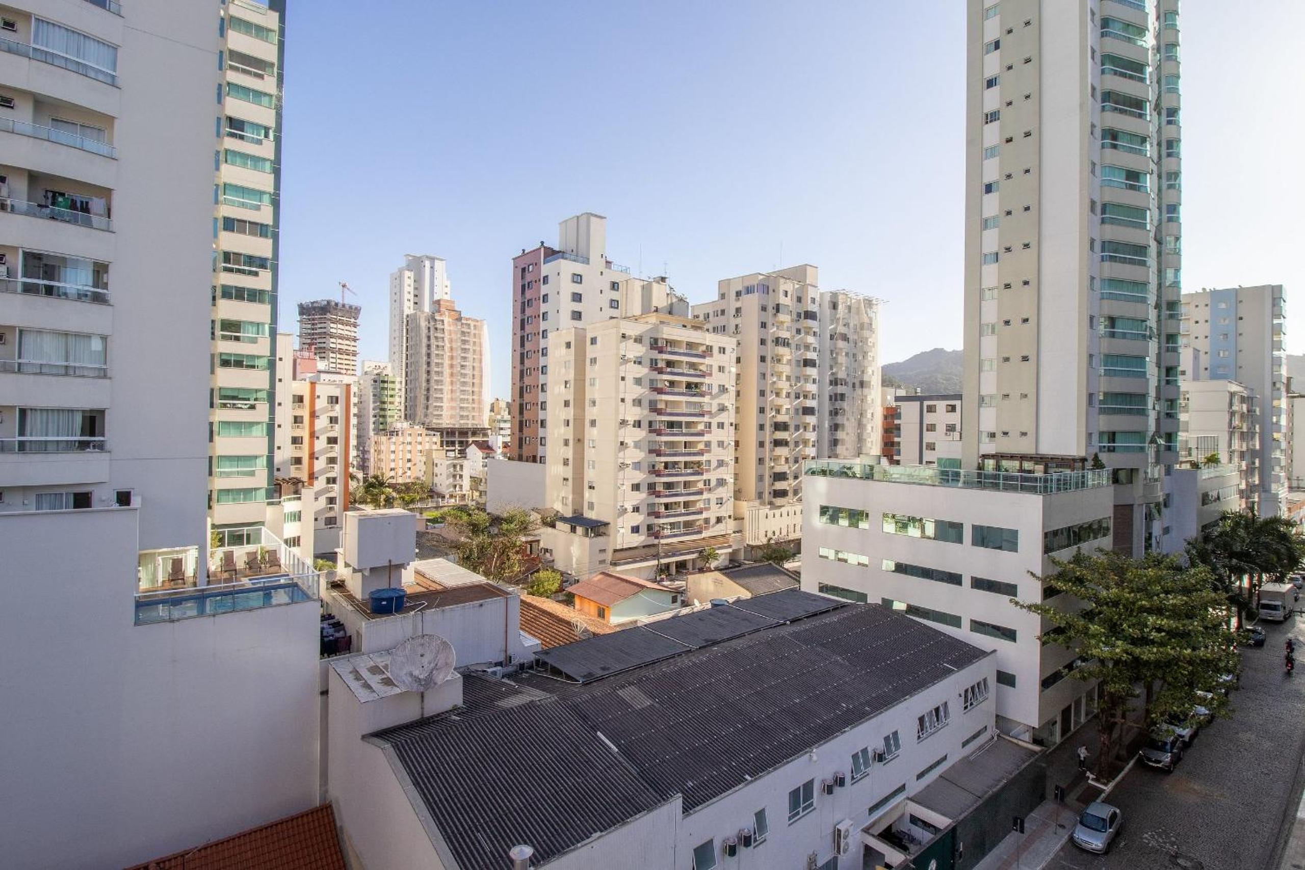 PIT62 - 2 Dorm, Aconchegante, Garagem, Central