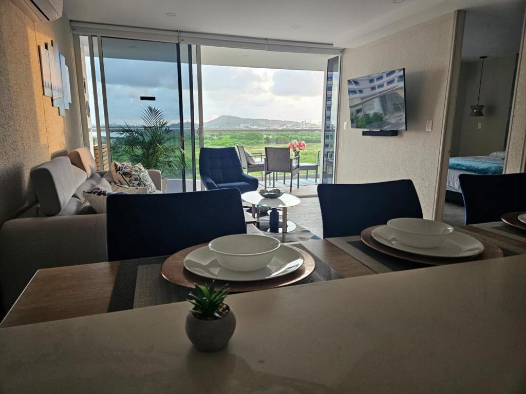 Apartamento con jacuzzi privado, vista al mar, sector exclusivo
