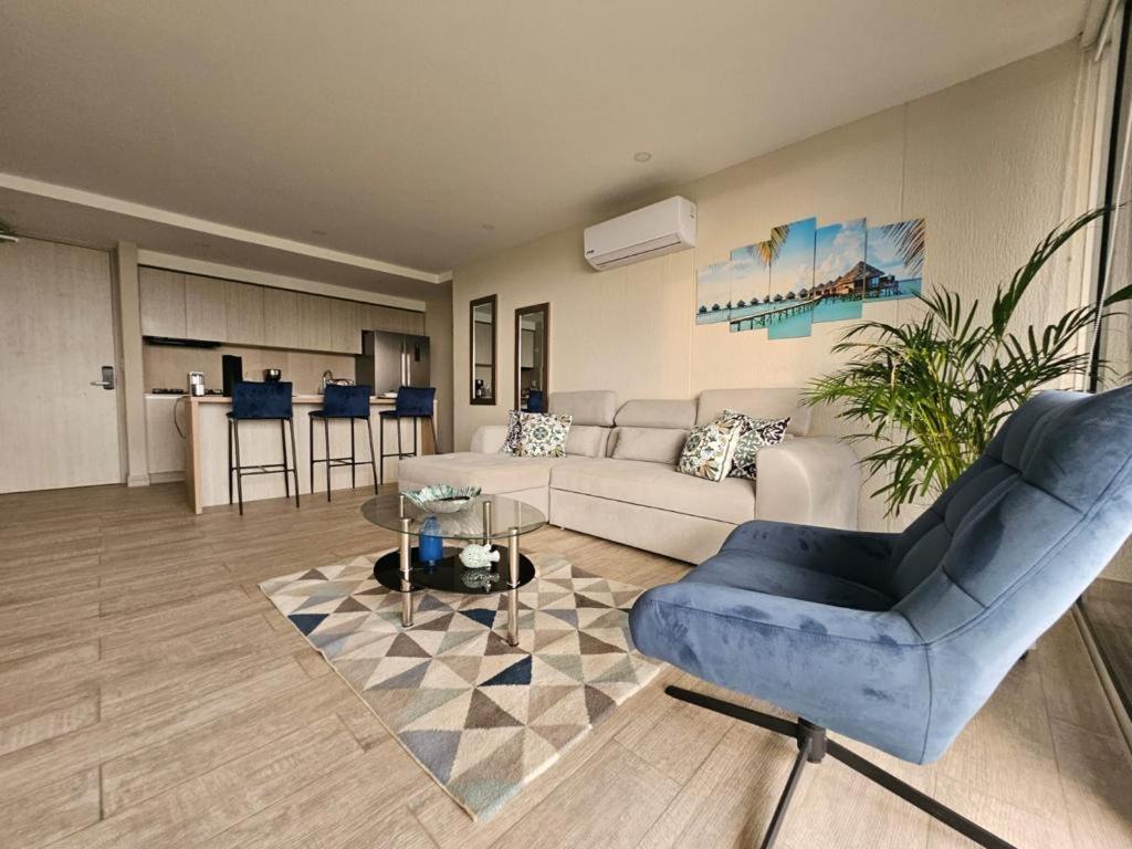 Apartamento con jacuzzi privado, vista al mar, sector exclusivo