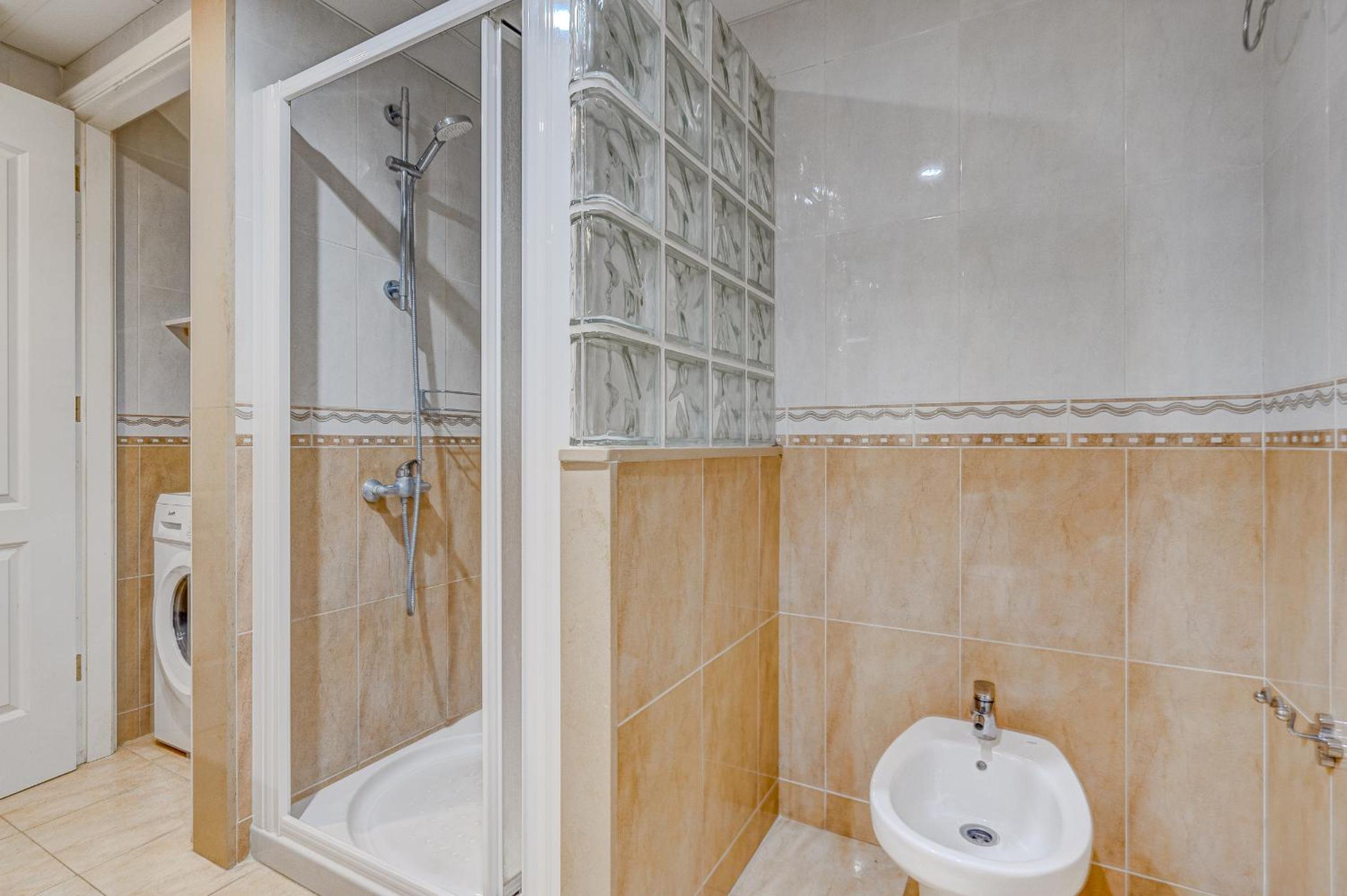 Amplio dúplex en Los Cristianos by AltamarHomes