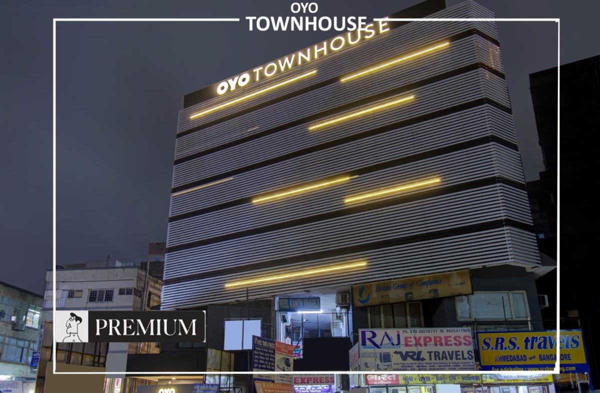 Townhouse 165 Netaji Road