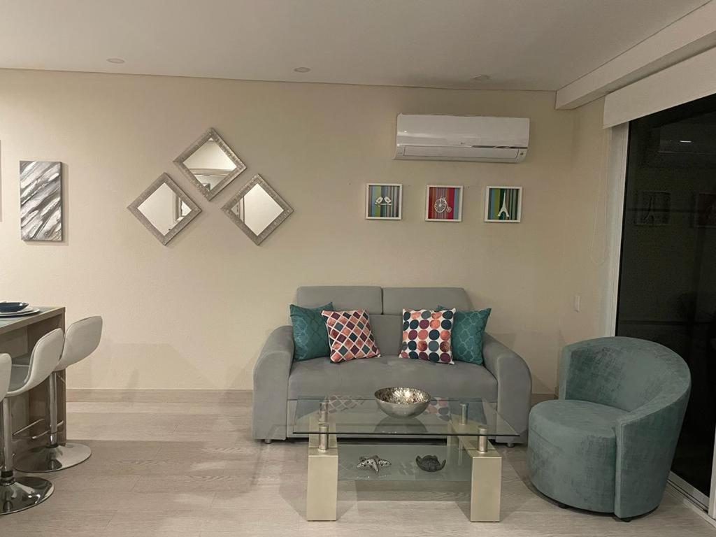 Apartamento con jacuzzi privado, vista al mar, sector exclusivo
