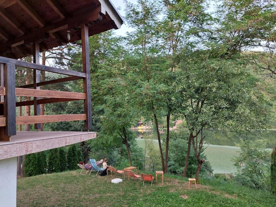 "Kod dva kestena"Warm and cozy house with lake view sauna