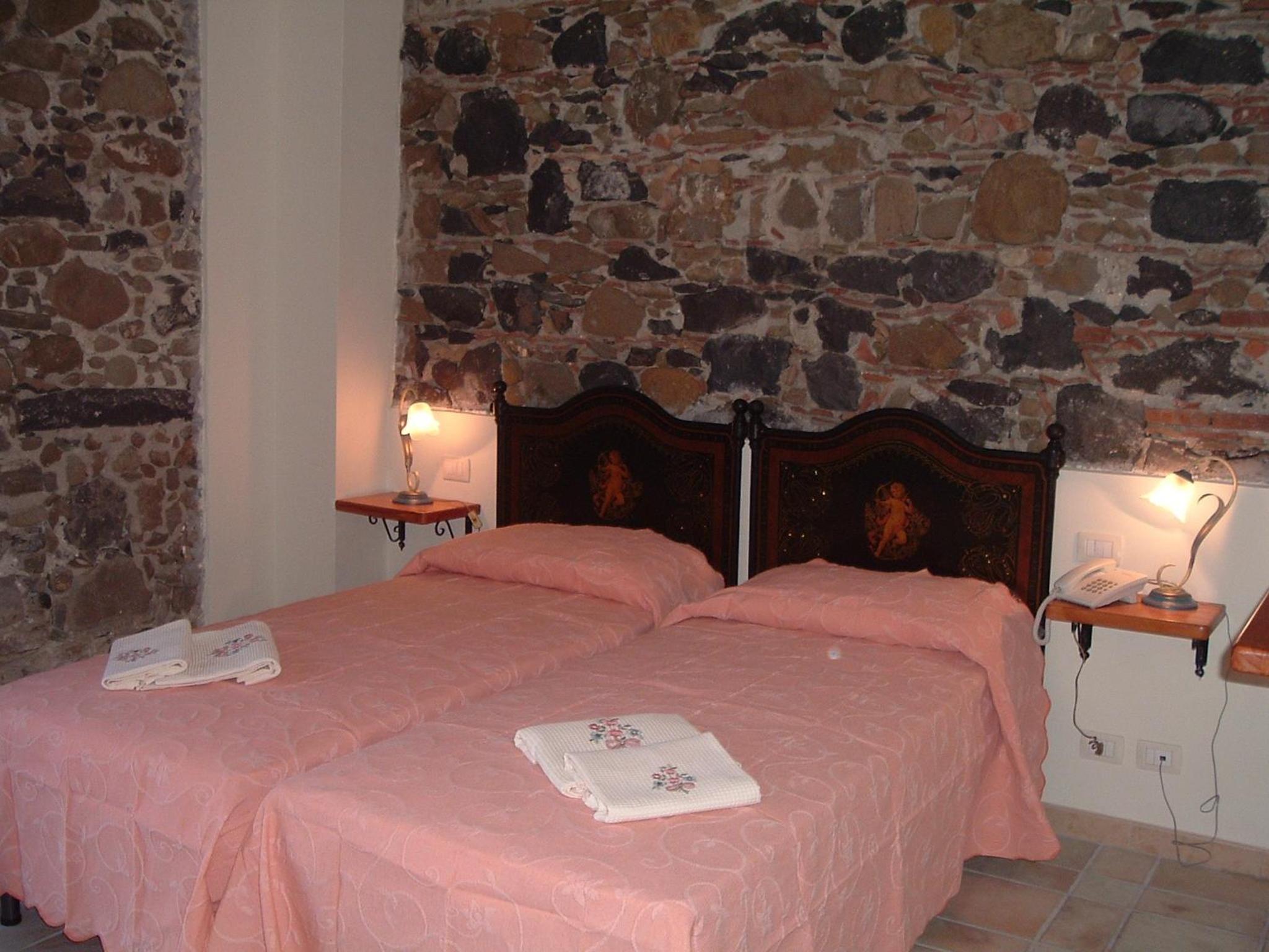 Antico Borgo Etneo Country Hotel