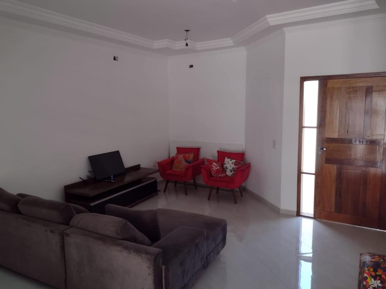 Casa próxima ao Santuário de Aparecida