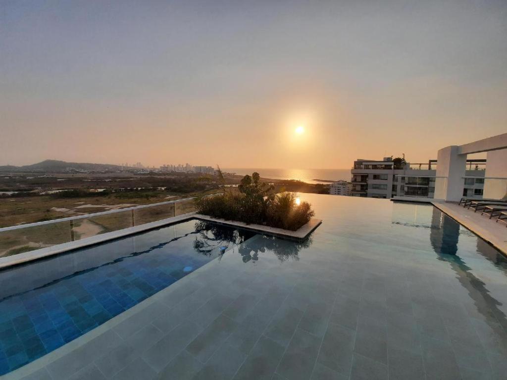 Apartamento con jacuzzi privado, vista al mar, sector exclusivo