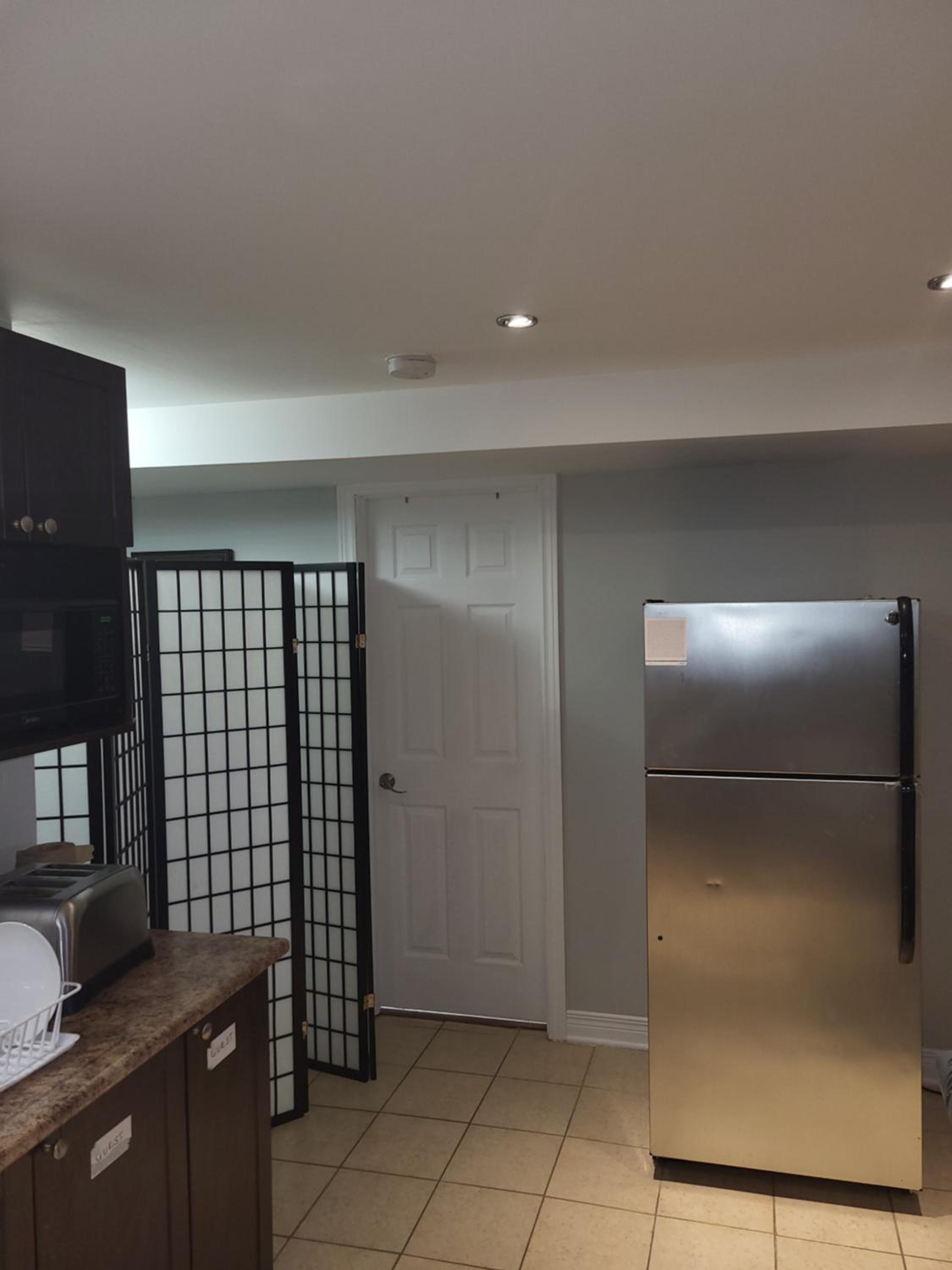 Lovely Guest Entire Apartment Minutes From Ottawa Airport