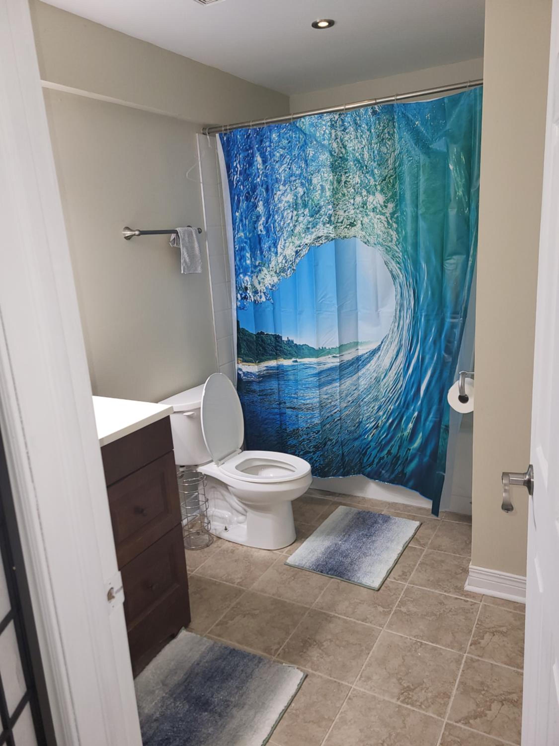 Lovely Guest Entire Apartment Minutes From Ottawa Airport