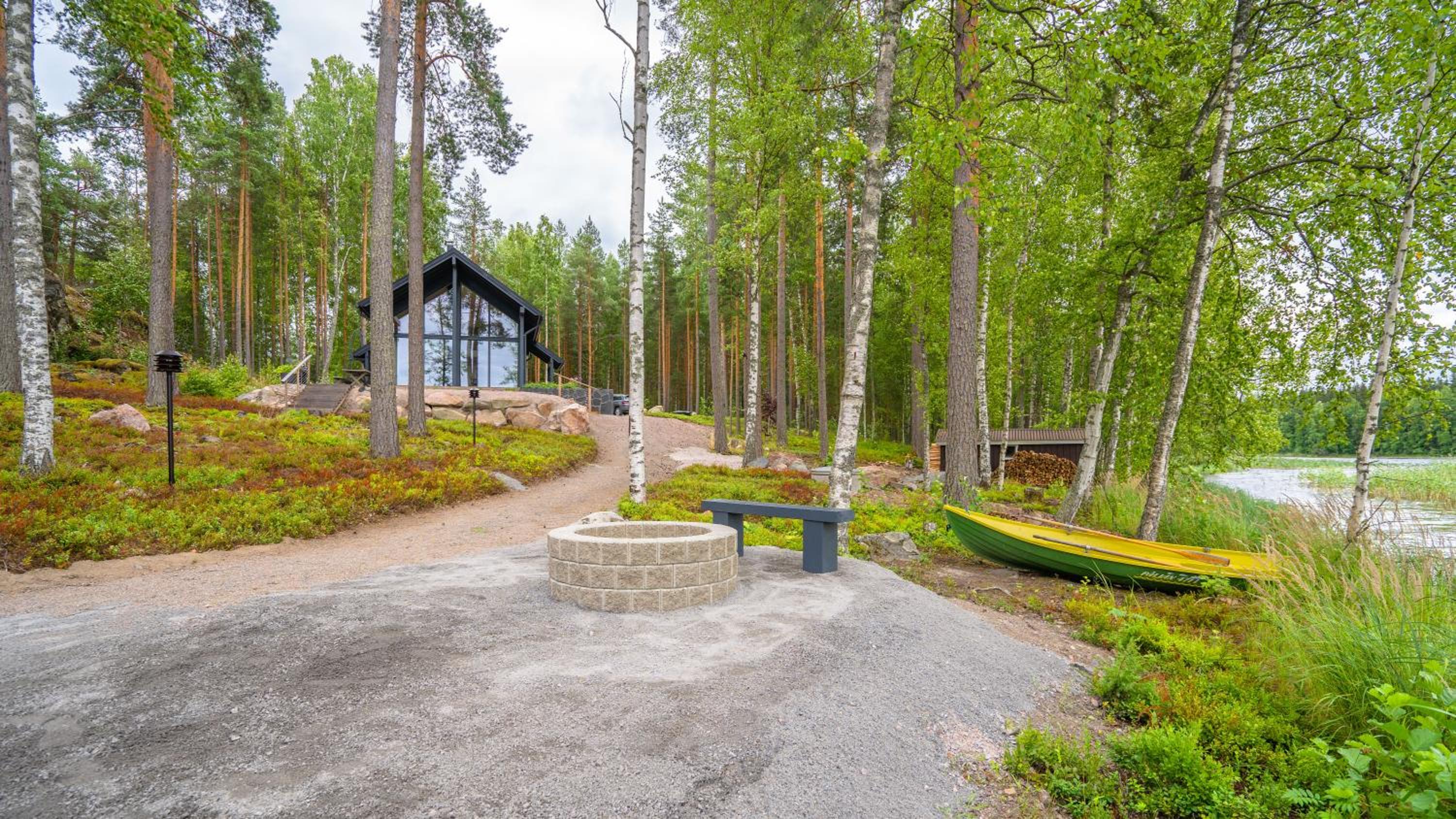 Lakeside Cabin in Heinola