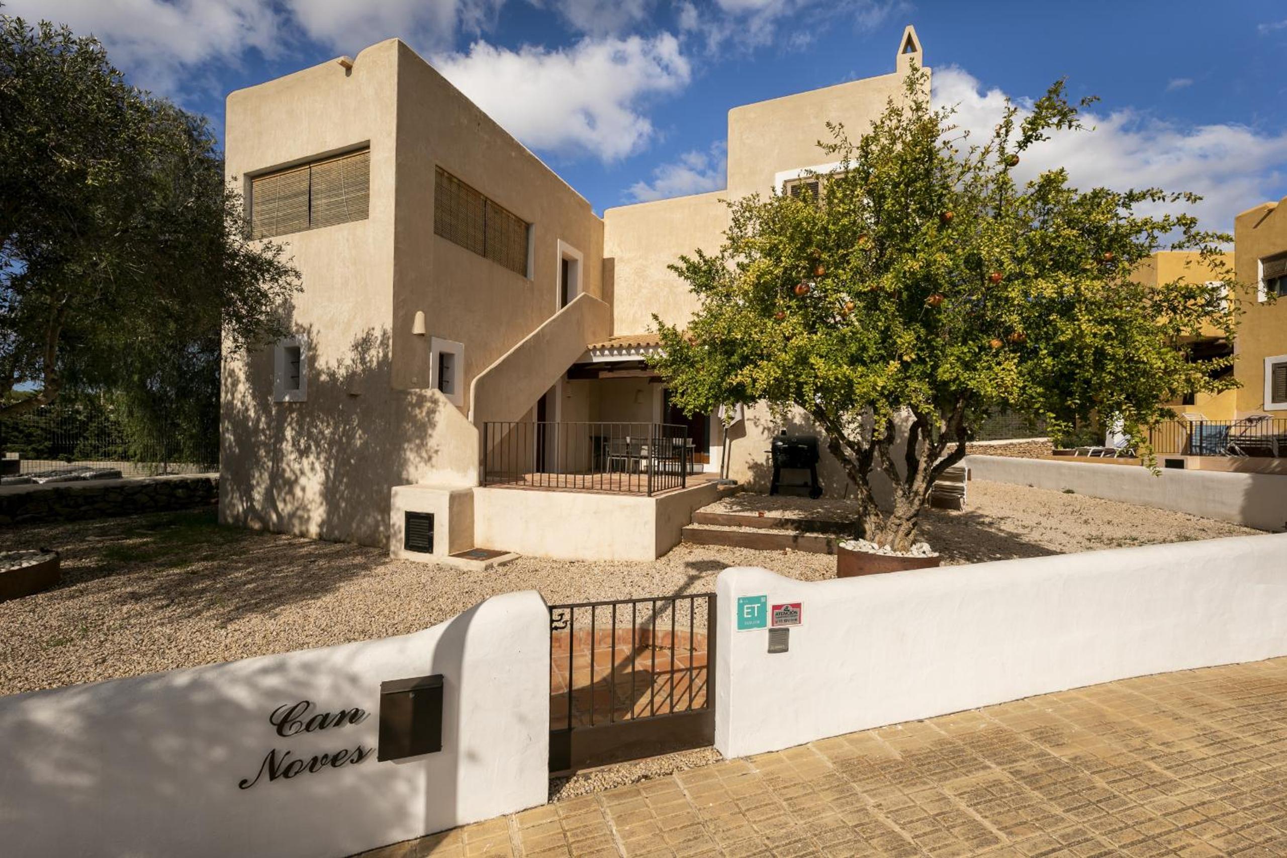 CAN NOVES - Villa de 5 suites 58 y 15 view 2