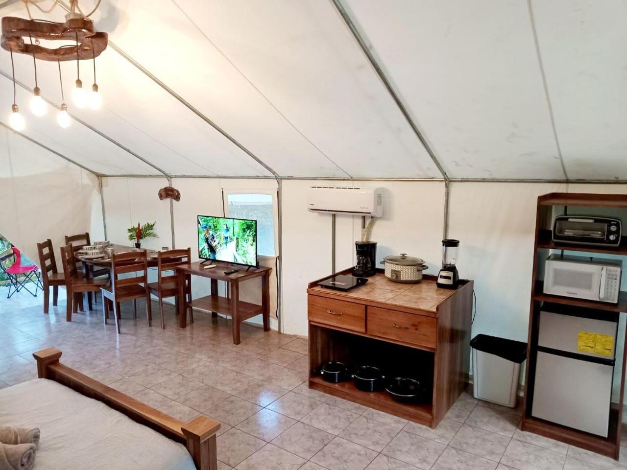 Volcano Tenorio Glamping Ranch - 3 Tents