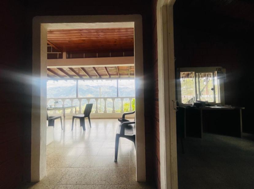 Barbosa Finca el paraíso