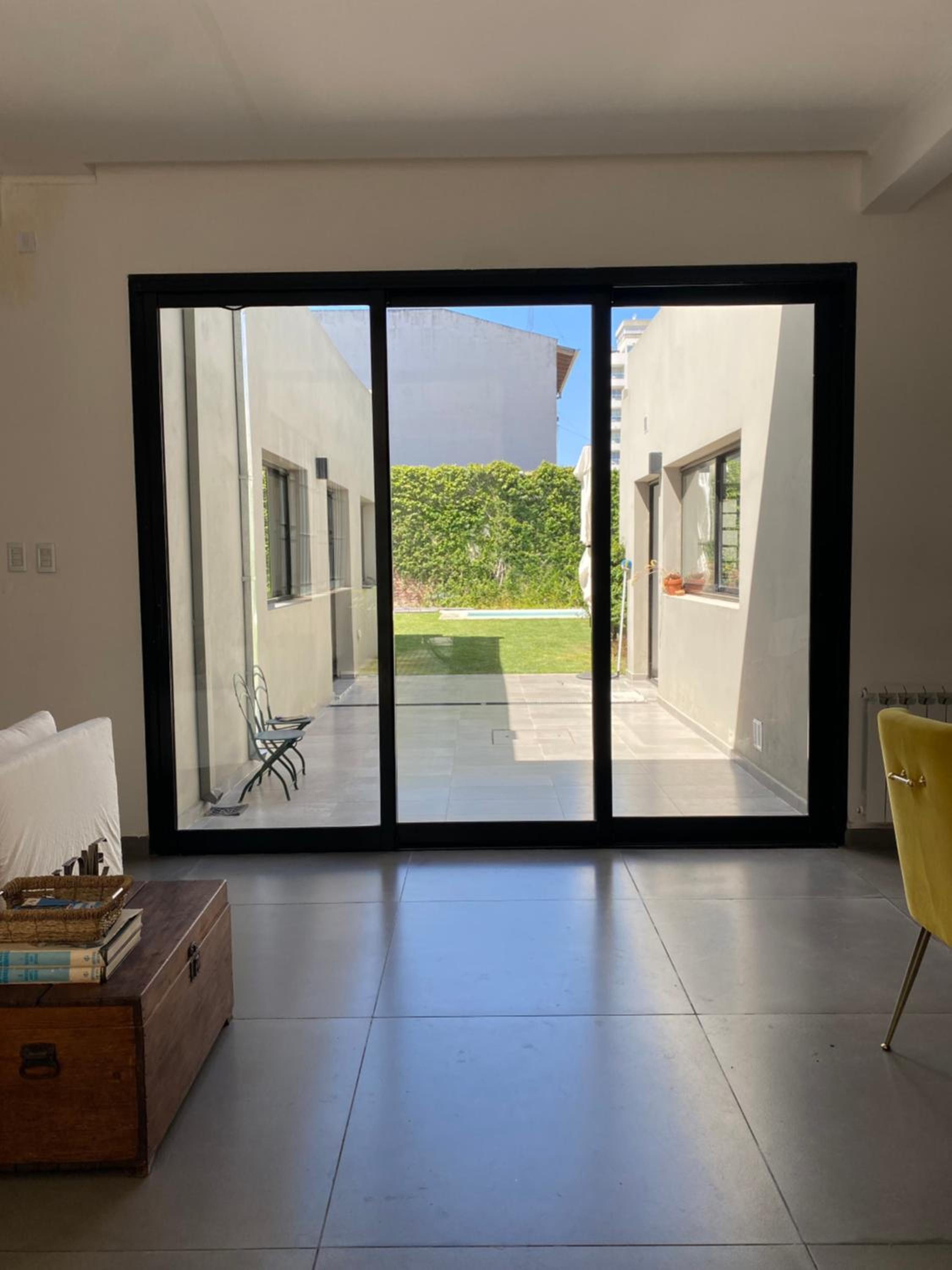 Casa céntrica con pileta y parrilla
