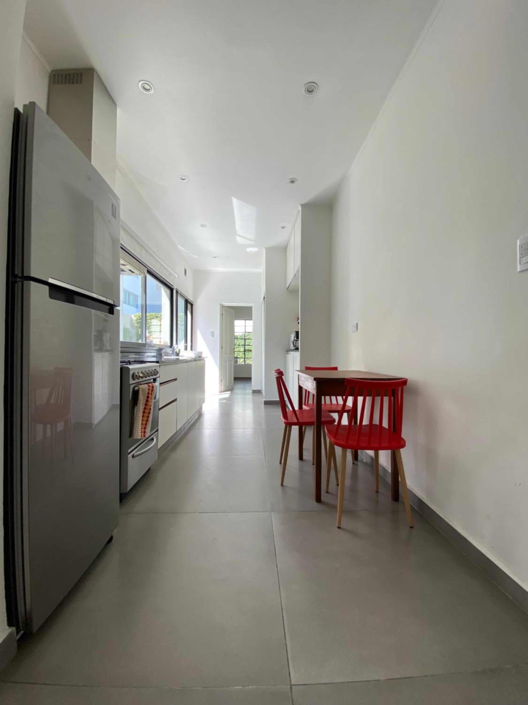 Casa céntrica con pileta y parrilla
