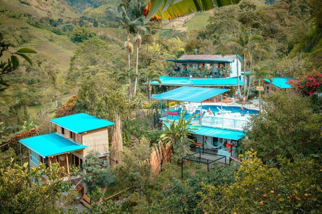 Cabaña campestre para parejas o grupos
