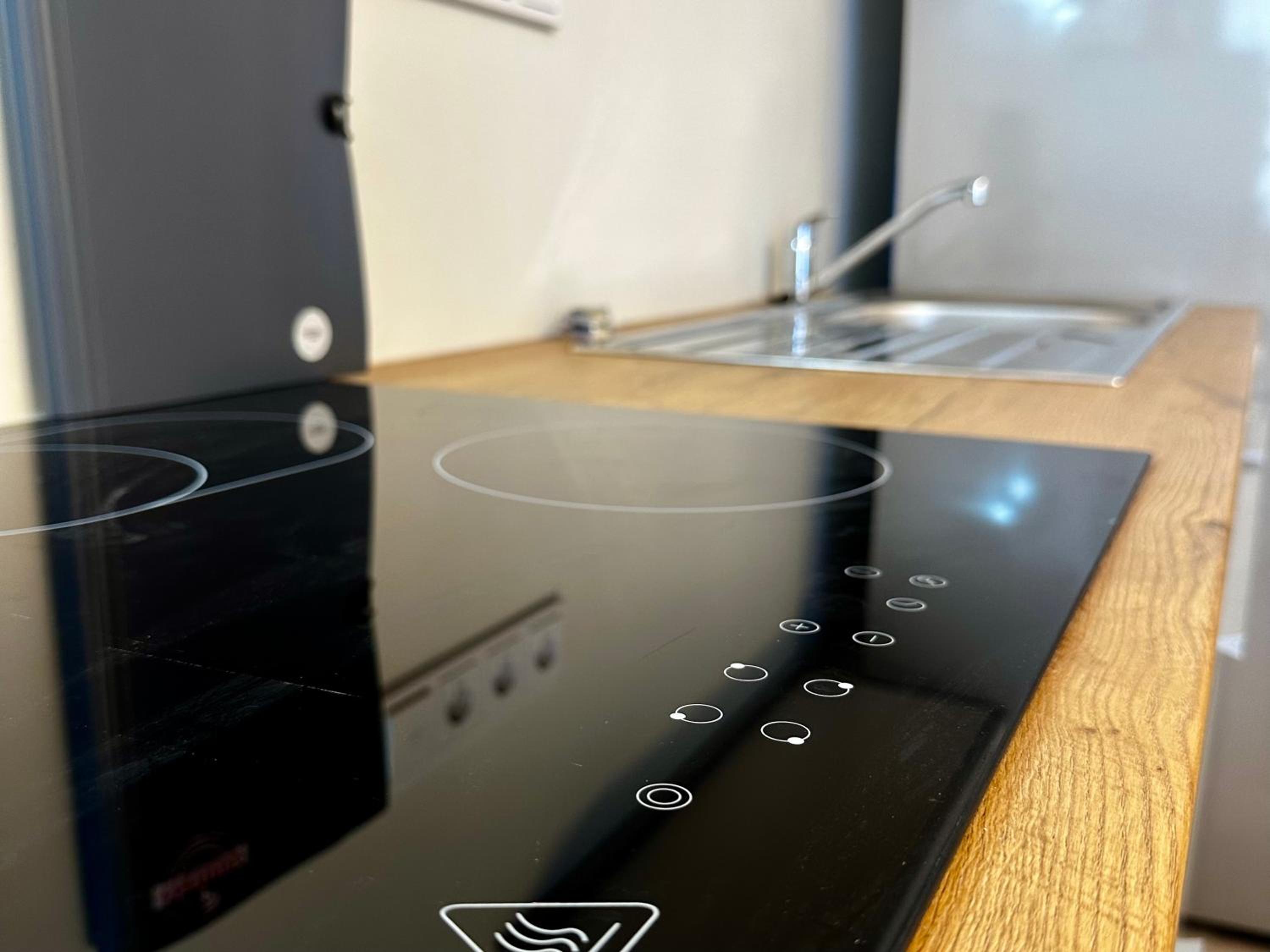 BeeFree WhirlpoolSuiteXL33-FreeParking-FastWiFi